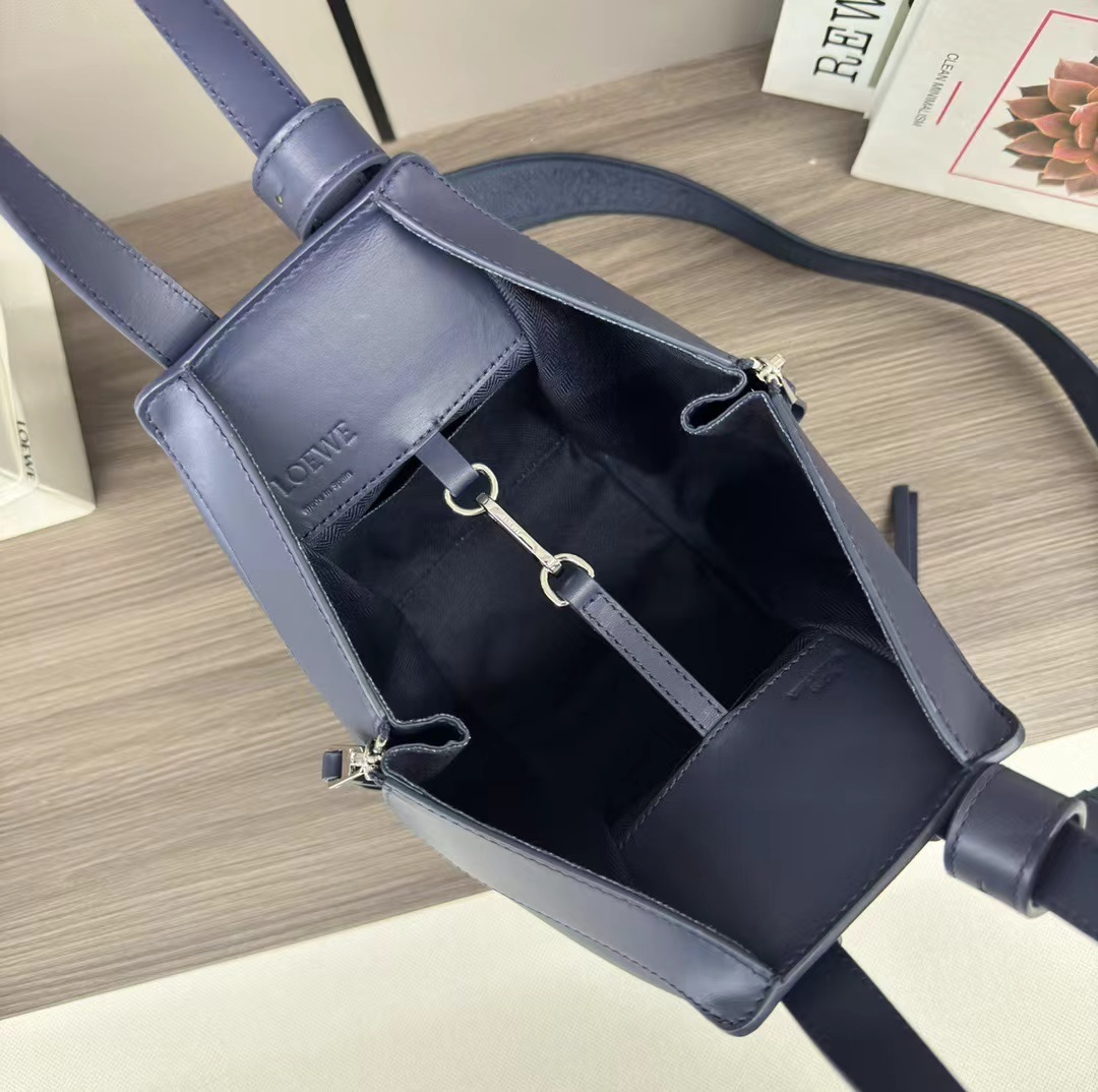 Loewe ロエベ バッグ