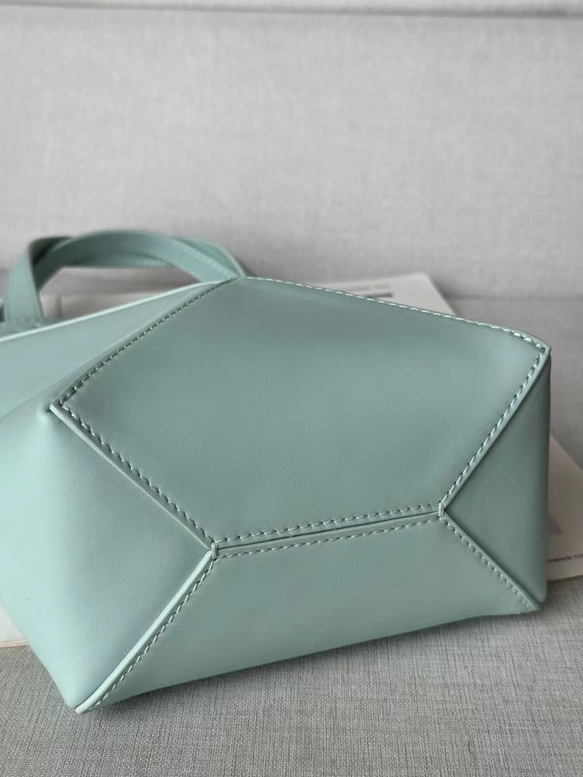 Loewe ロエベ バッグ