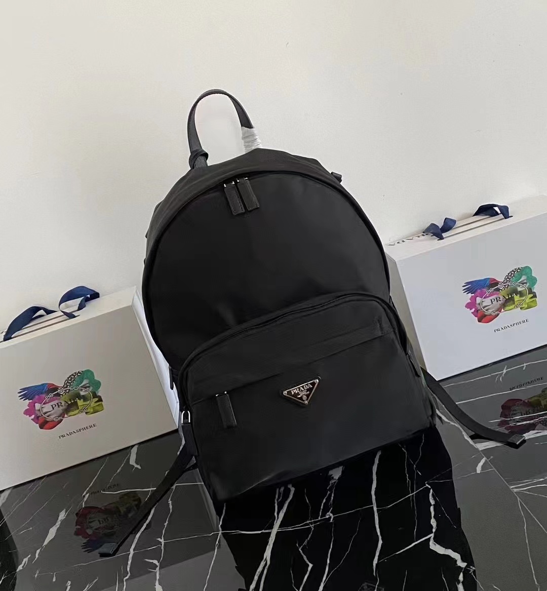Prada プラダ バッグ