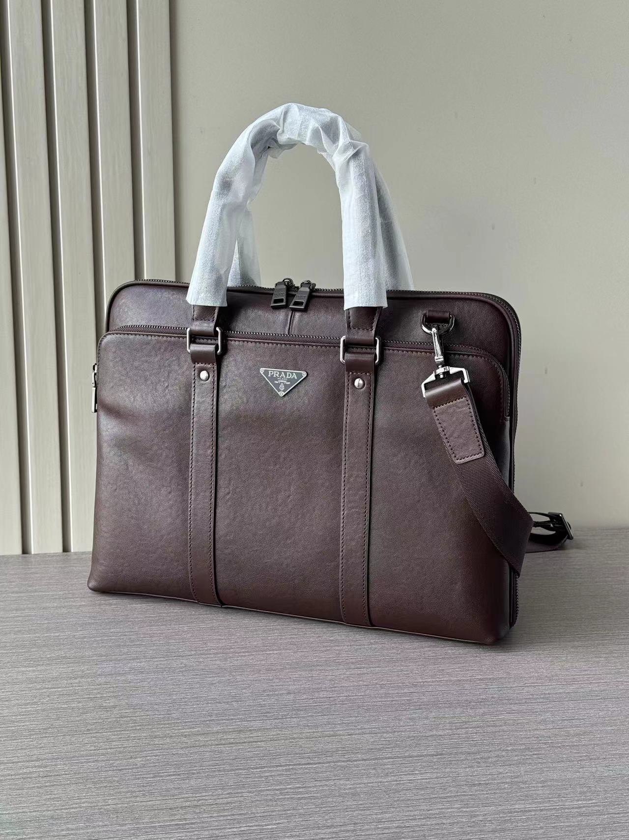 Prada プラダ バッグ