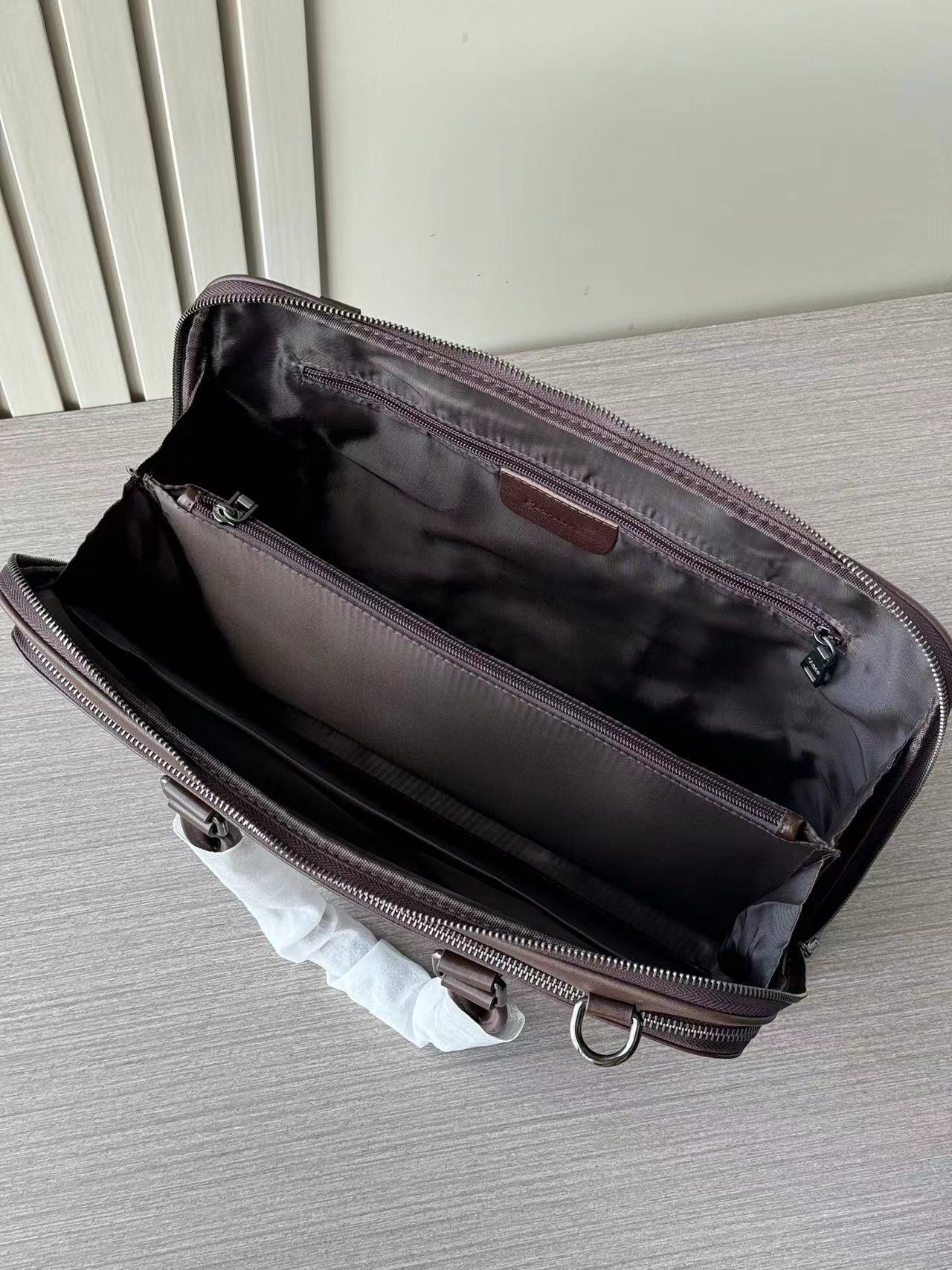 Prada プラダ バッグ