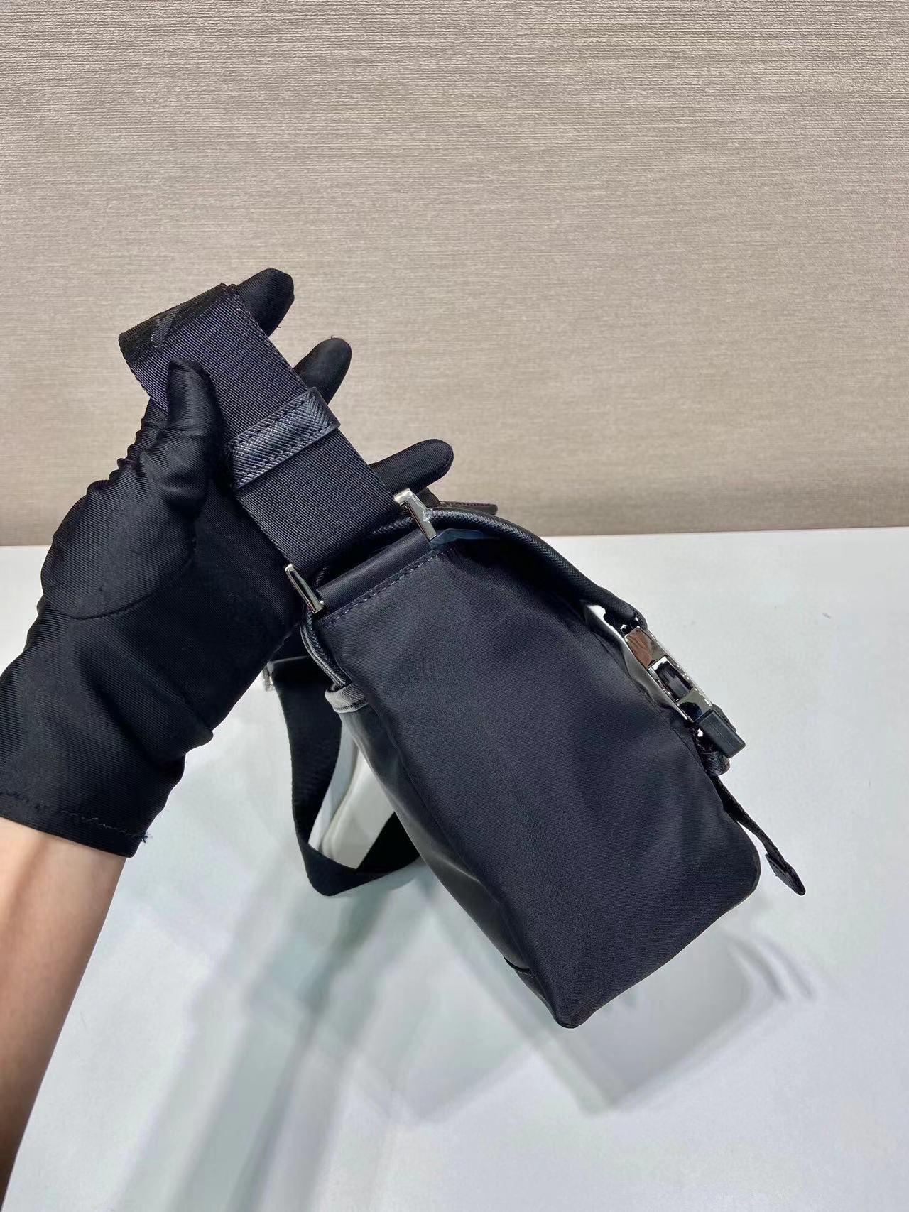 Prada プラダ バッグ