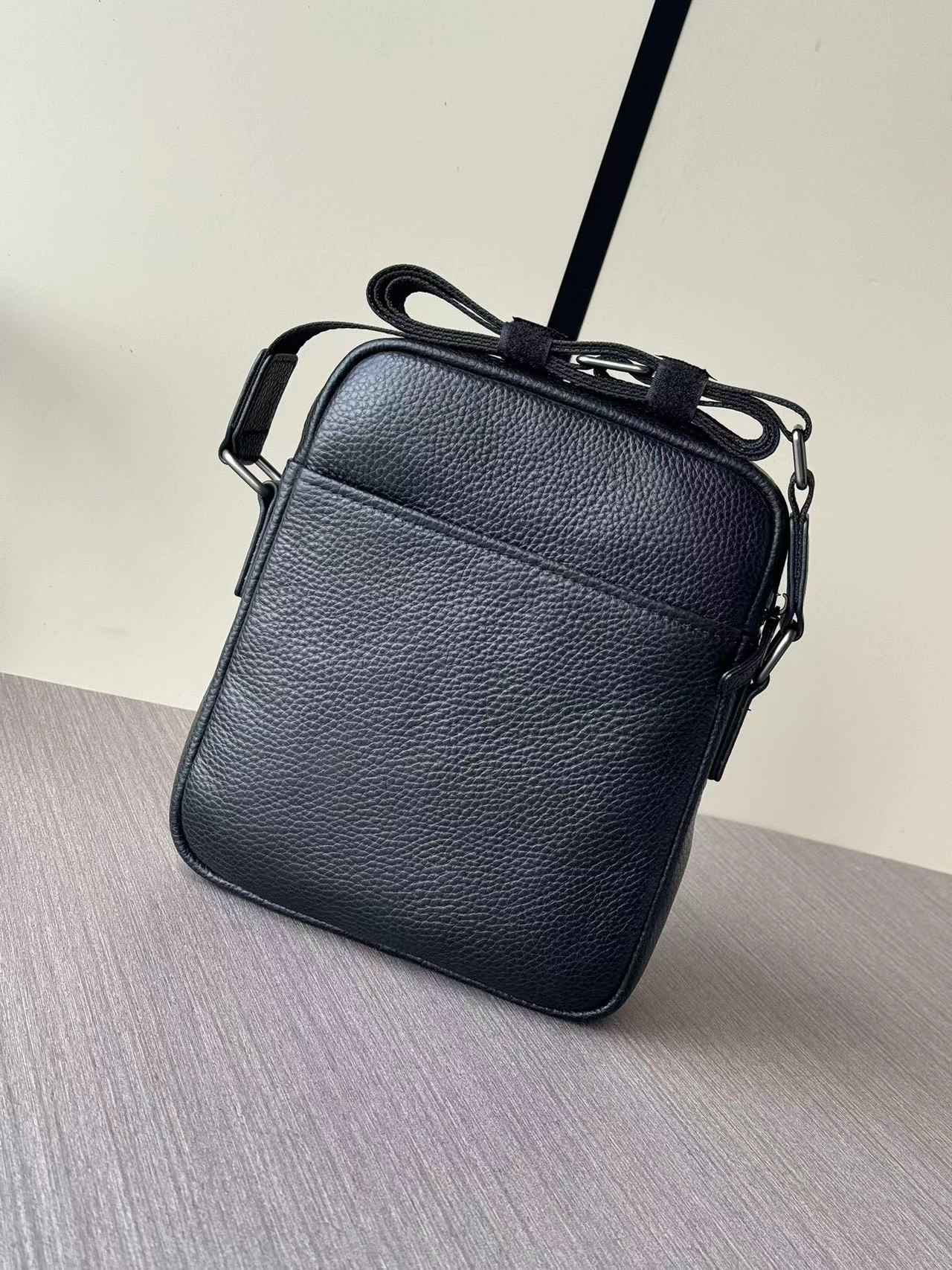 Prada プラダ バッグ