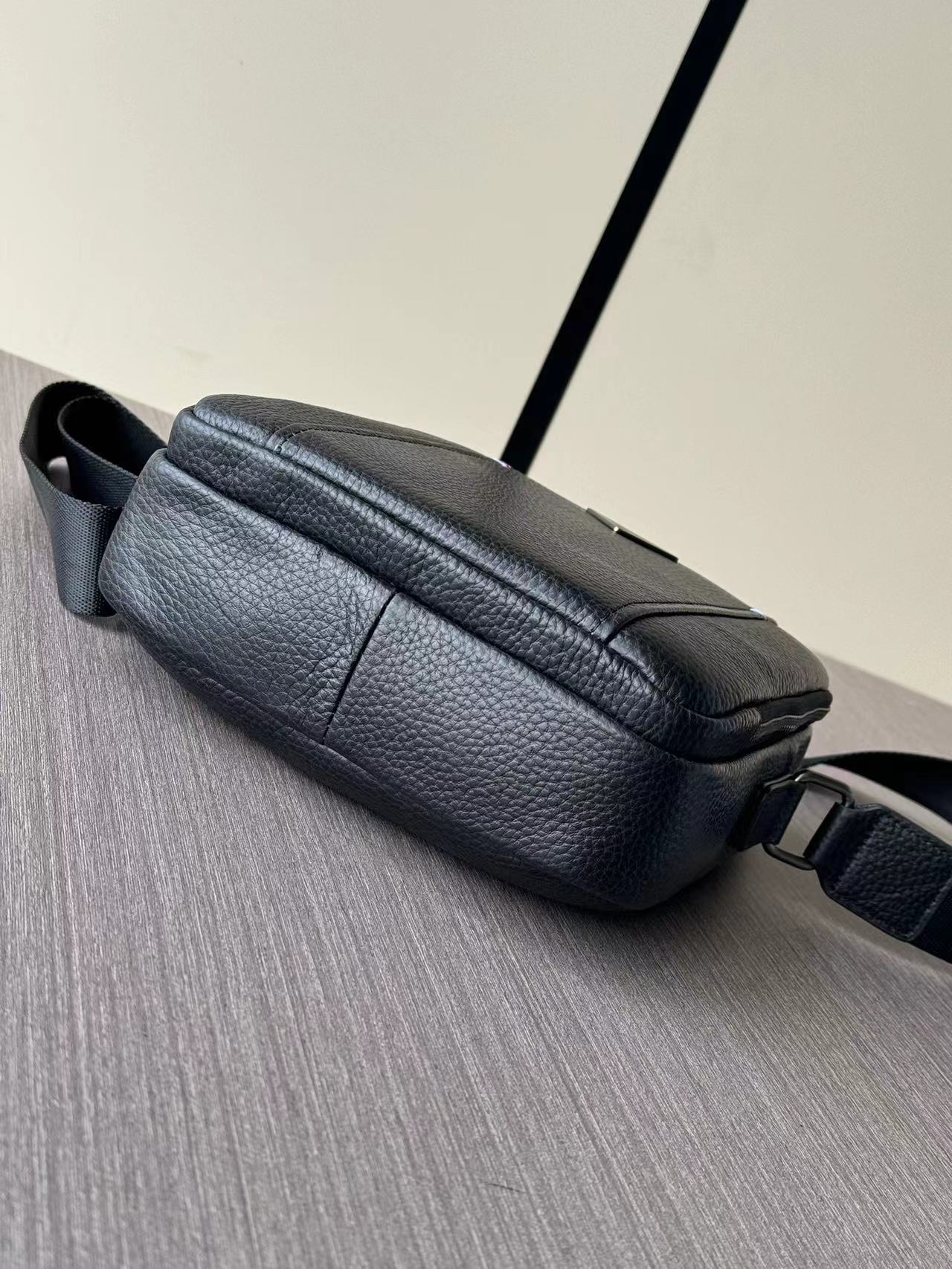 Prada プラダ バッグ