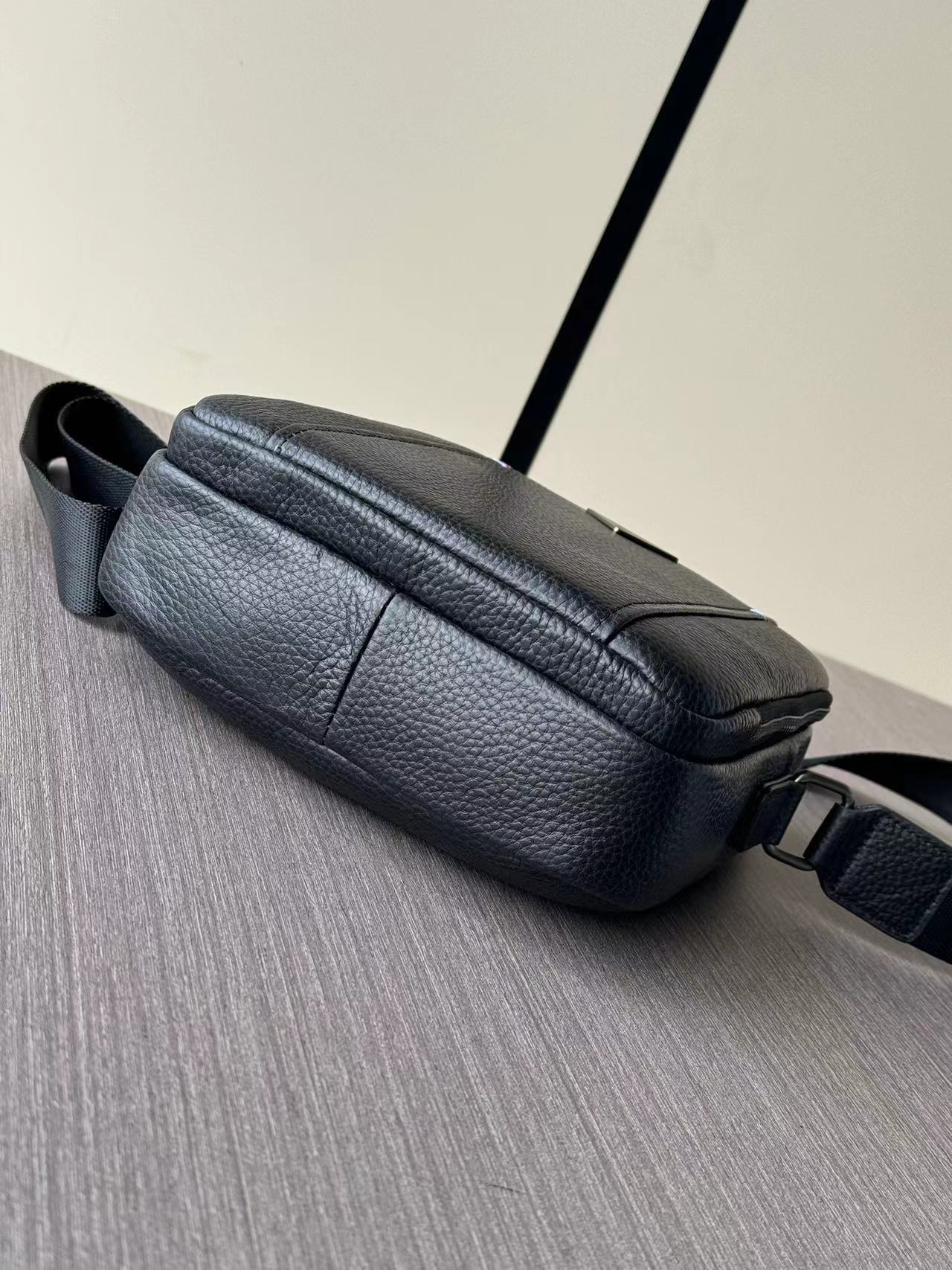 Prada プラダ バッグ