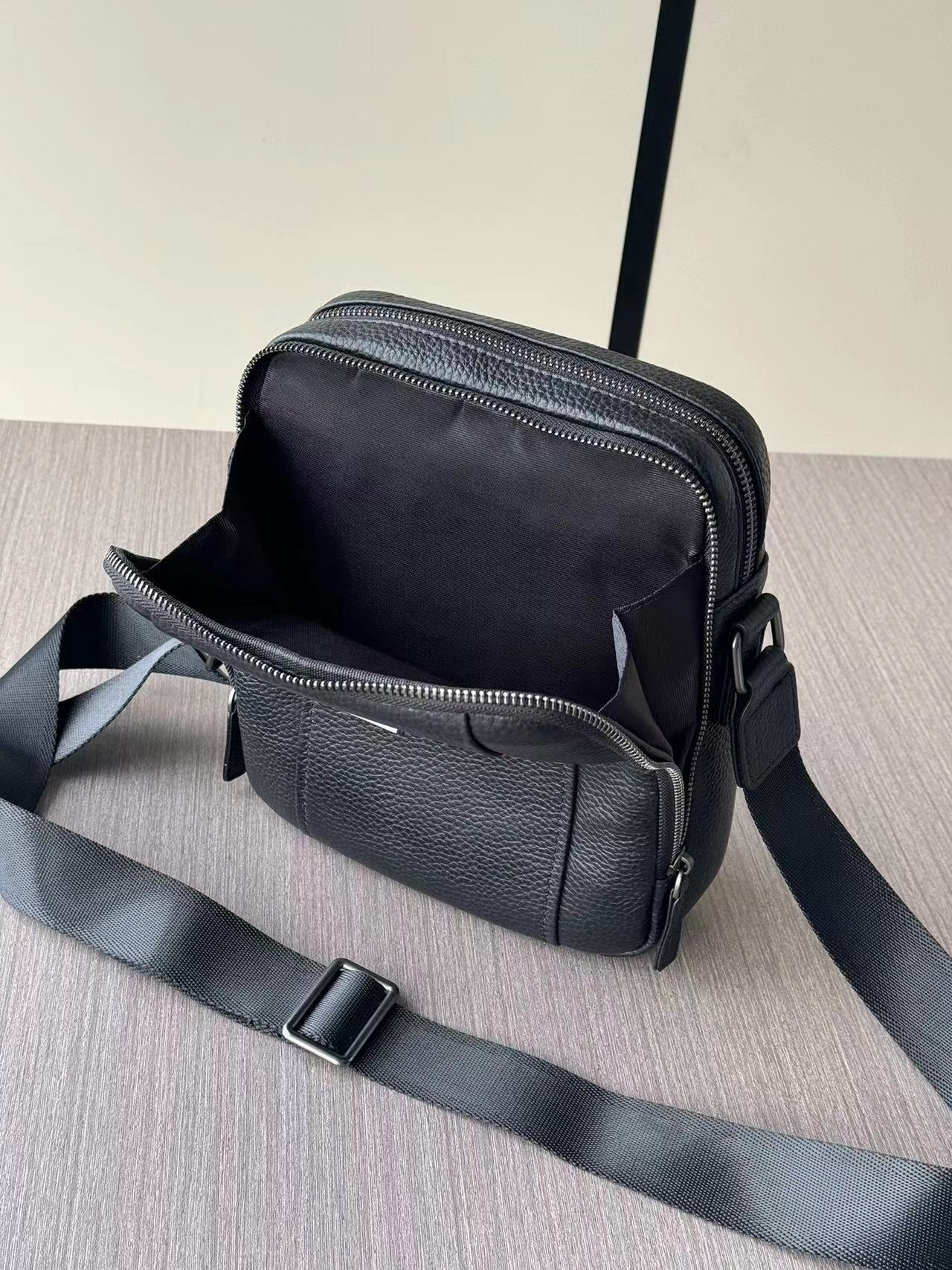 Prada プラダ バッグ