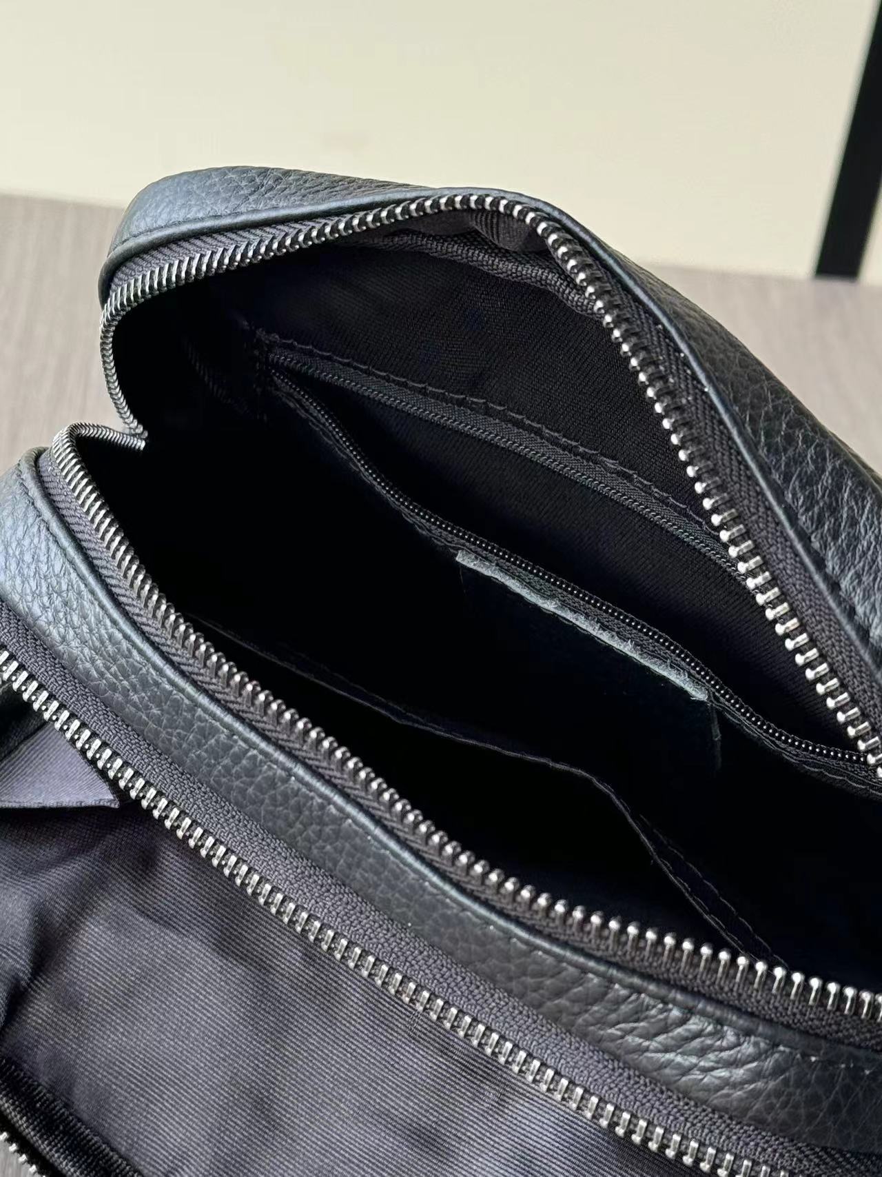 Prada プラダ バッグ
