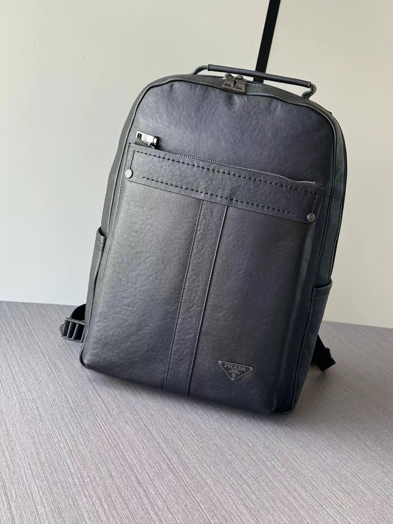 Prada プラダ バッグ