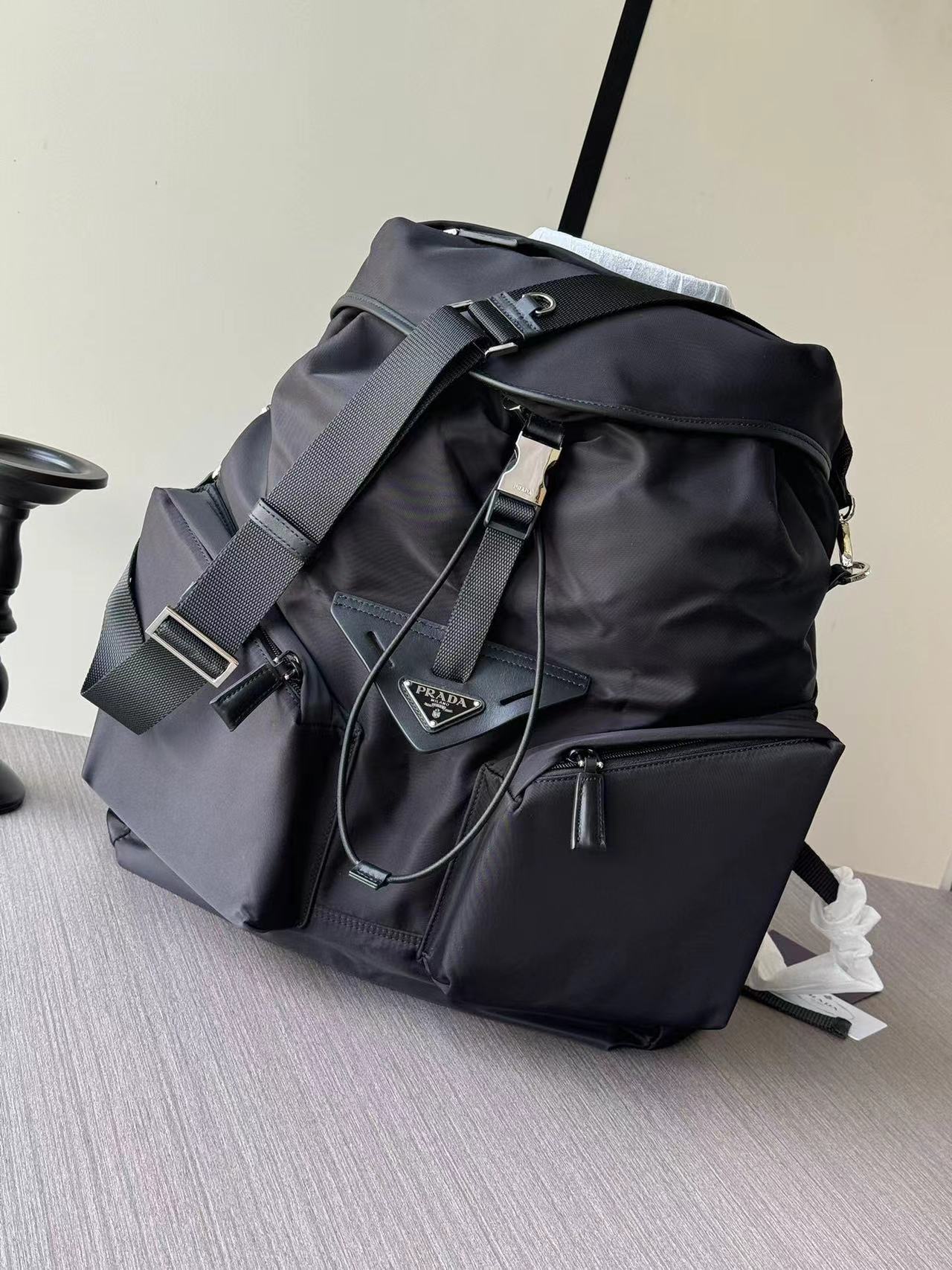 Prada プラダ バッグ