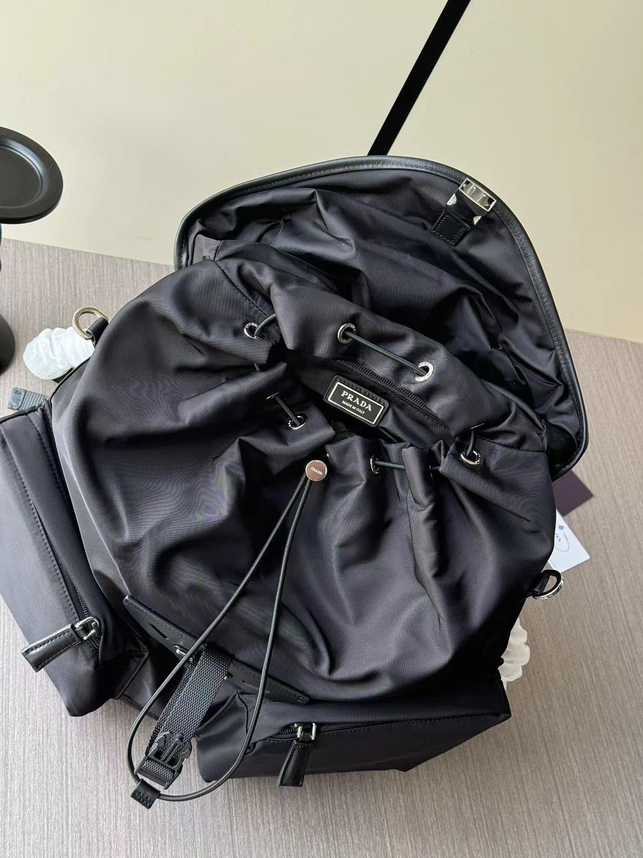 Prada プラダ バッグ