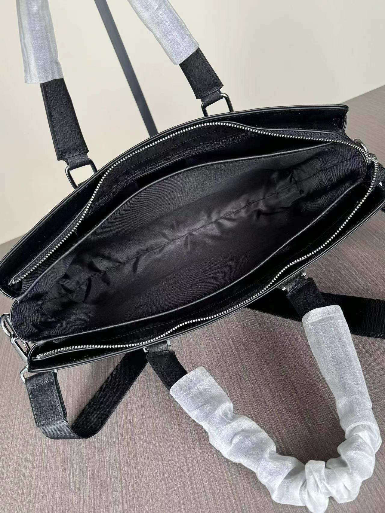Prada プラダ バッグ