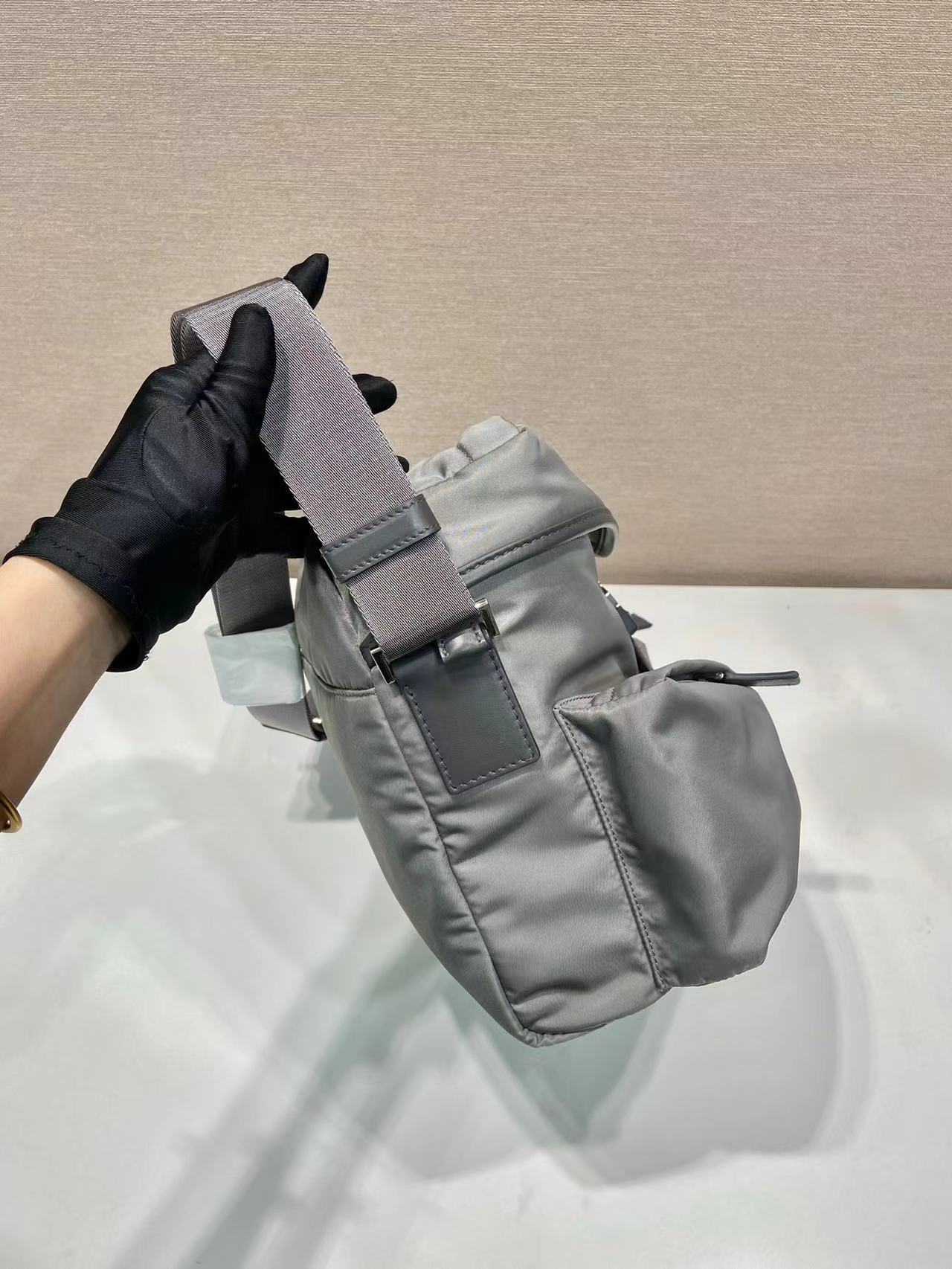 Prada プラダ バッグ