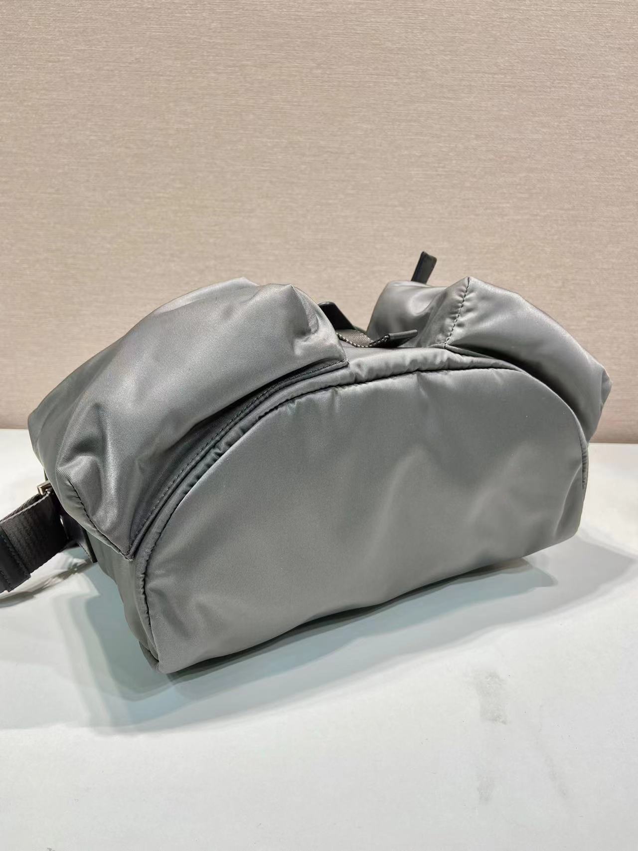 Prada プラダ バッグ