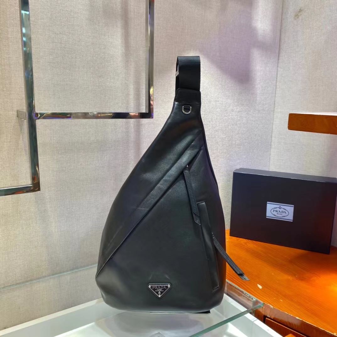 Prada プラダ バッグ