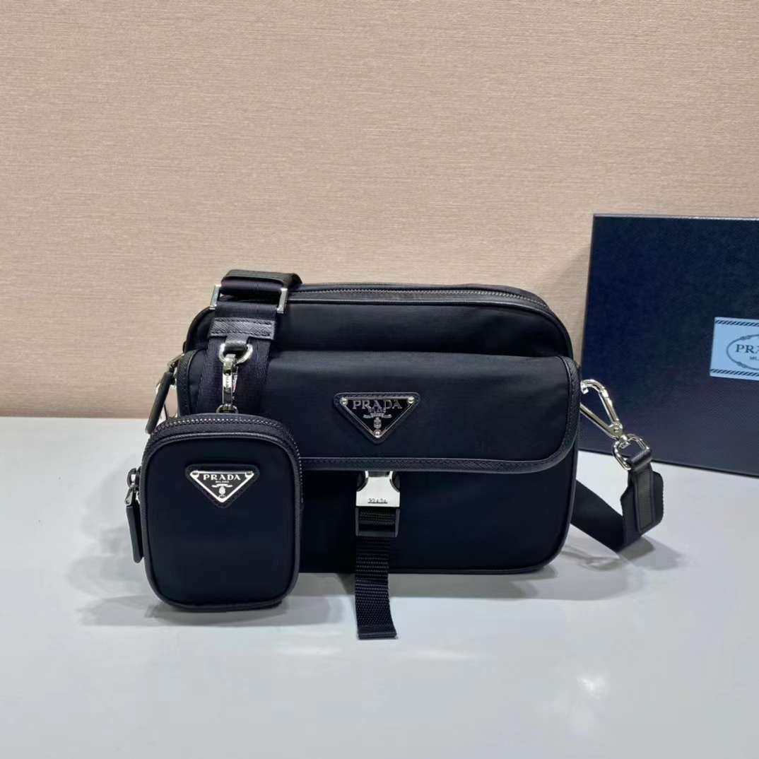Prada プラダ バッグ