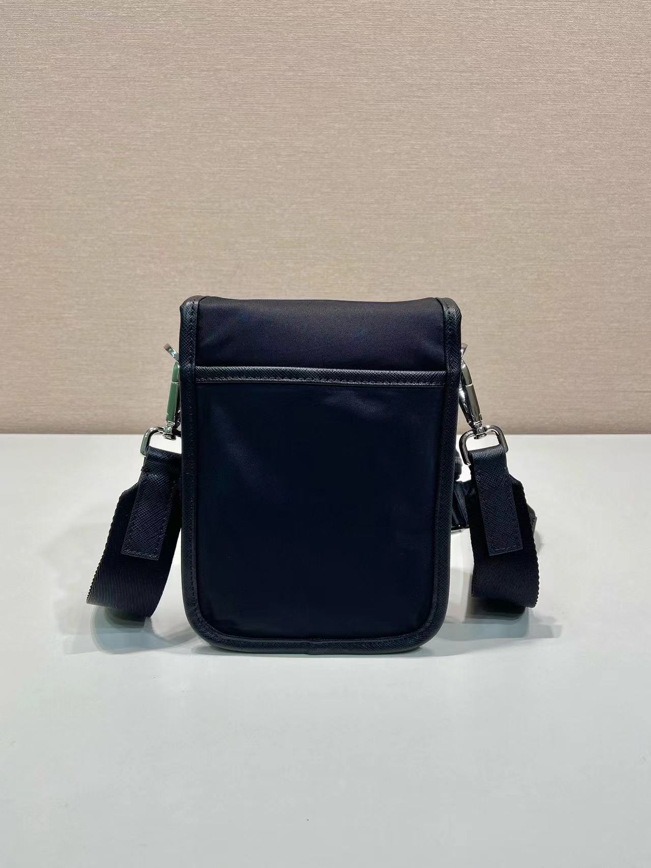 Prada プラダ バッグ