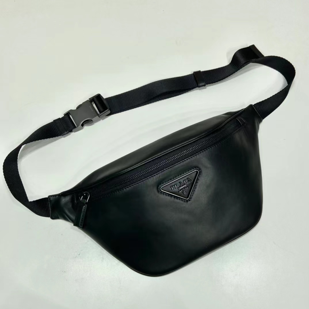 Prada プラダ バッグ