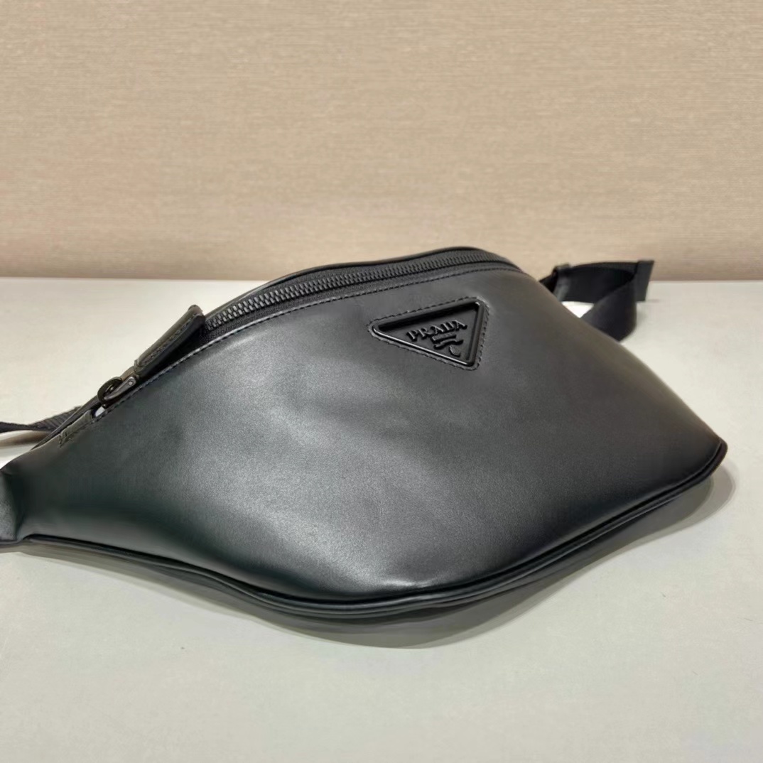Prada プラダ バッグ