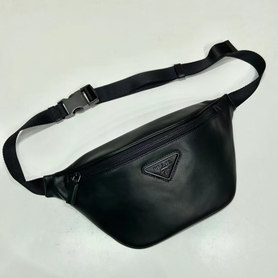 Prada プラダ バッグ