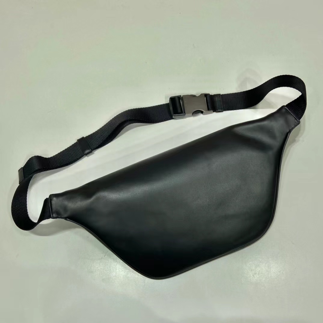 Prada プラダ バッグ