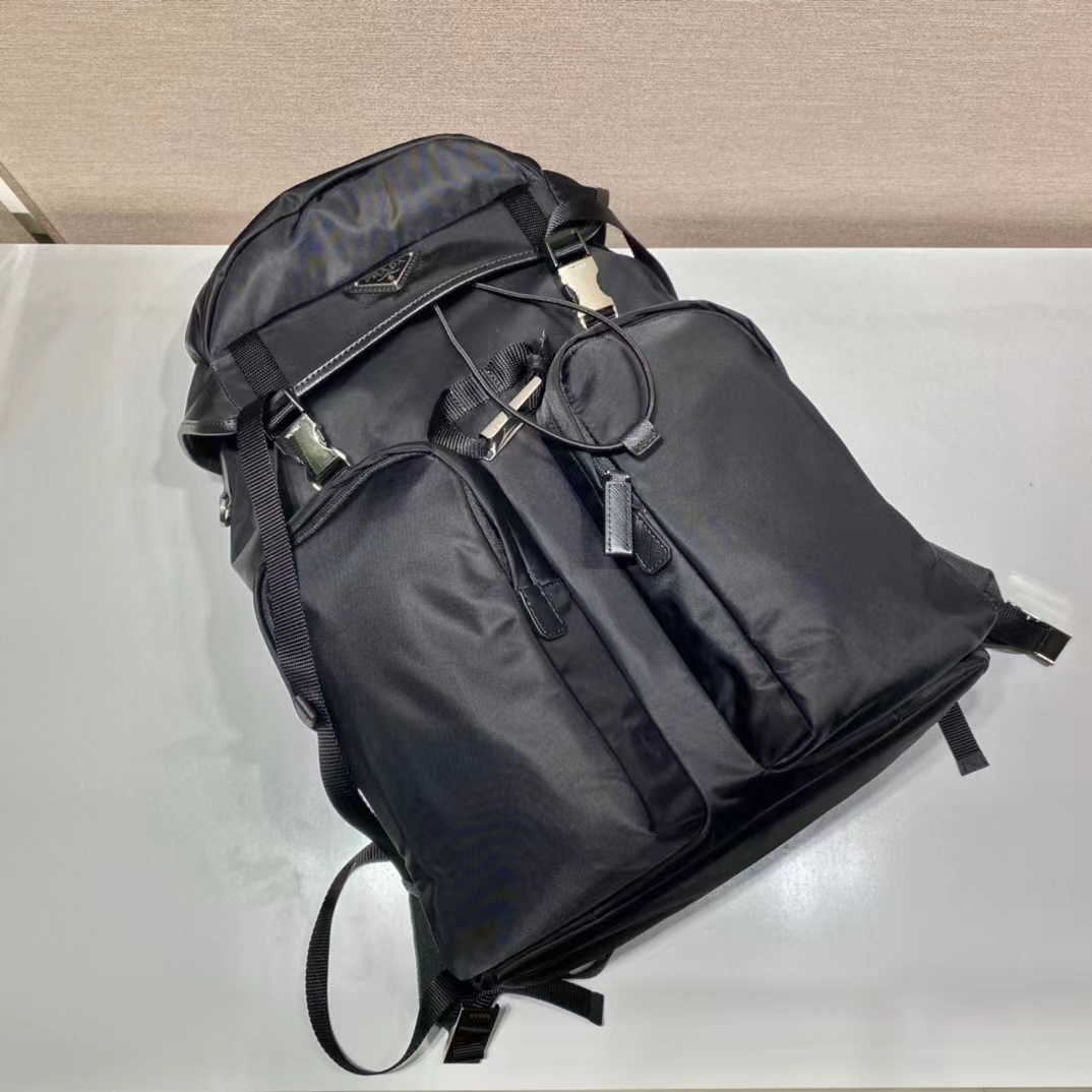 Prada プラダ バッグ