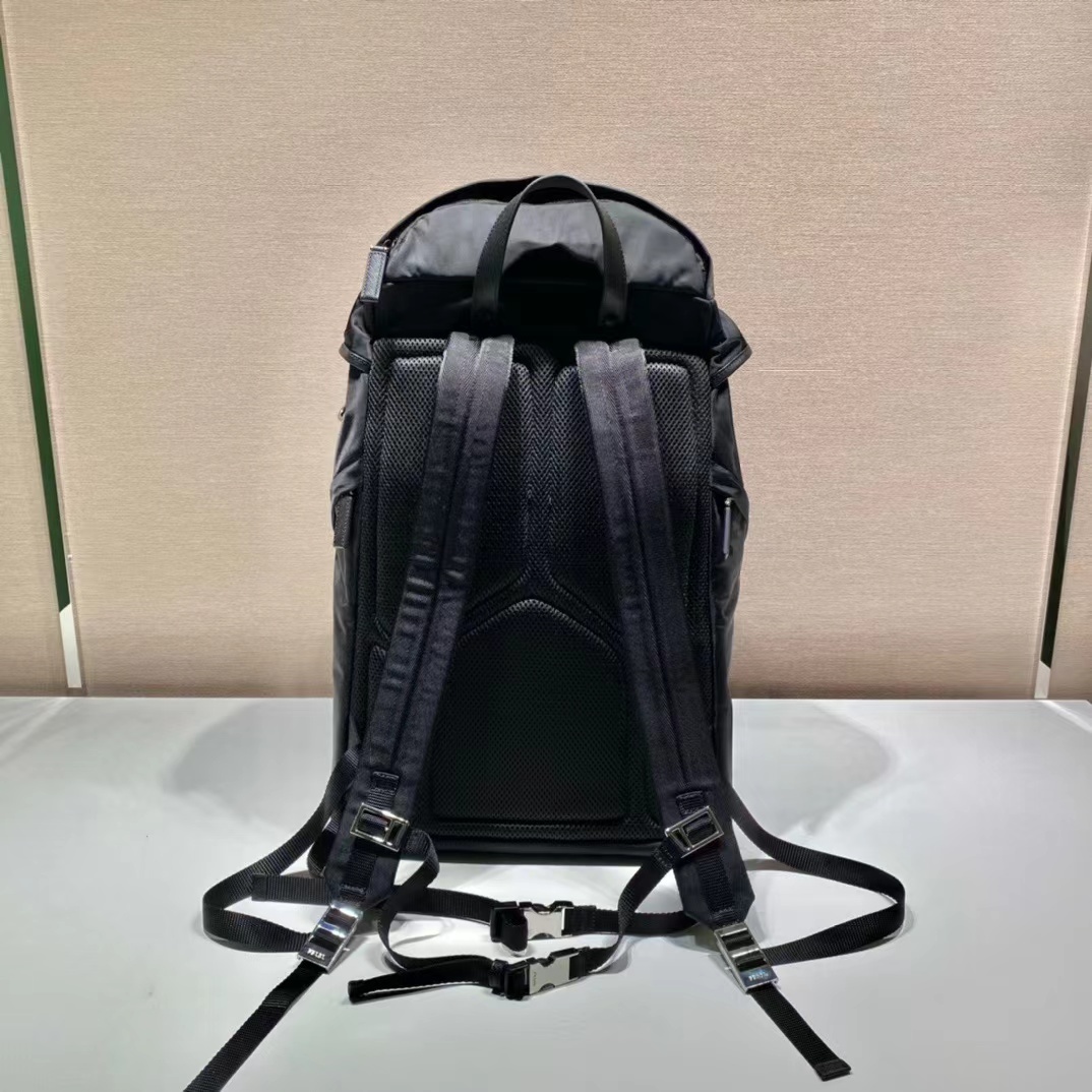 Prada プラダ バッグ