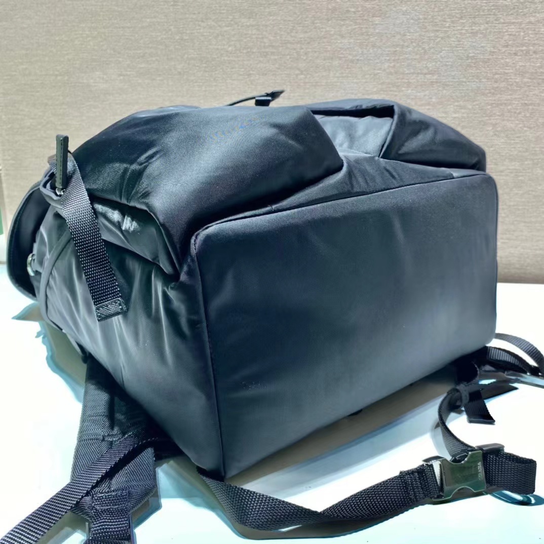 Prada プラダ バッグ