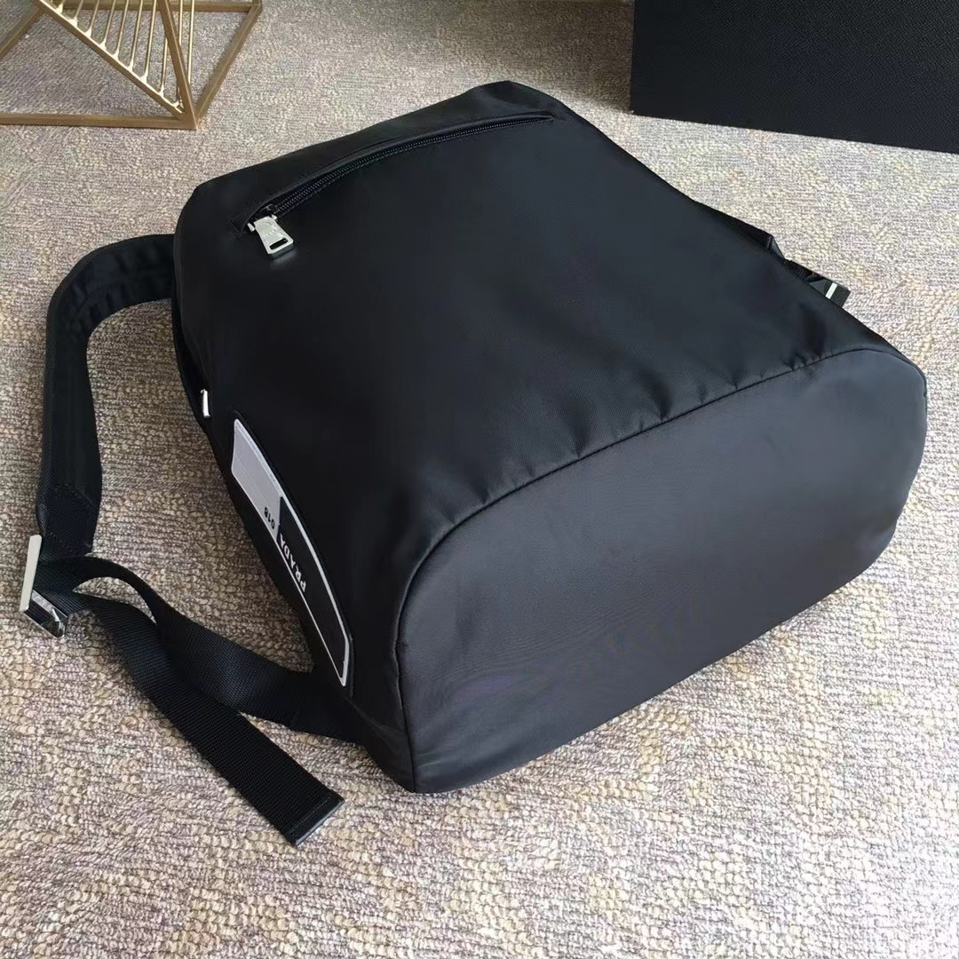 Prada プラダ バッグ