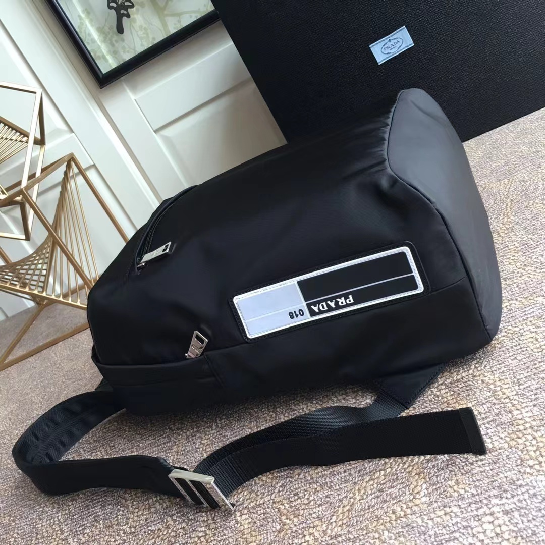 Prada プラダ バッグ