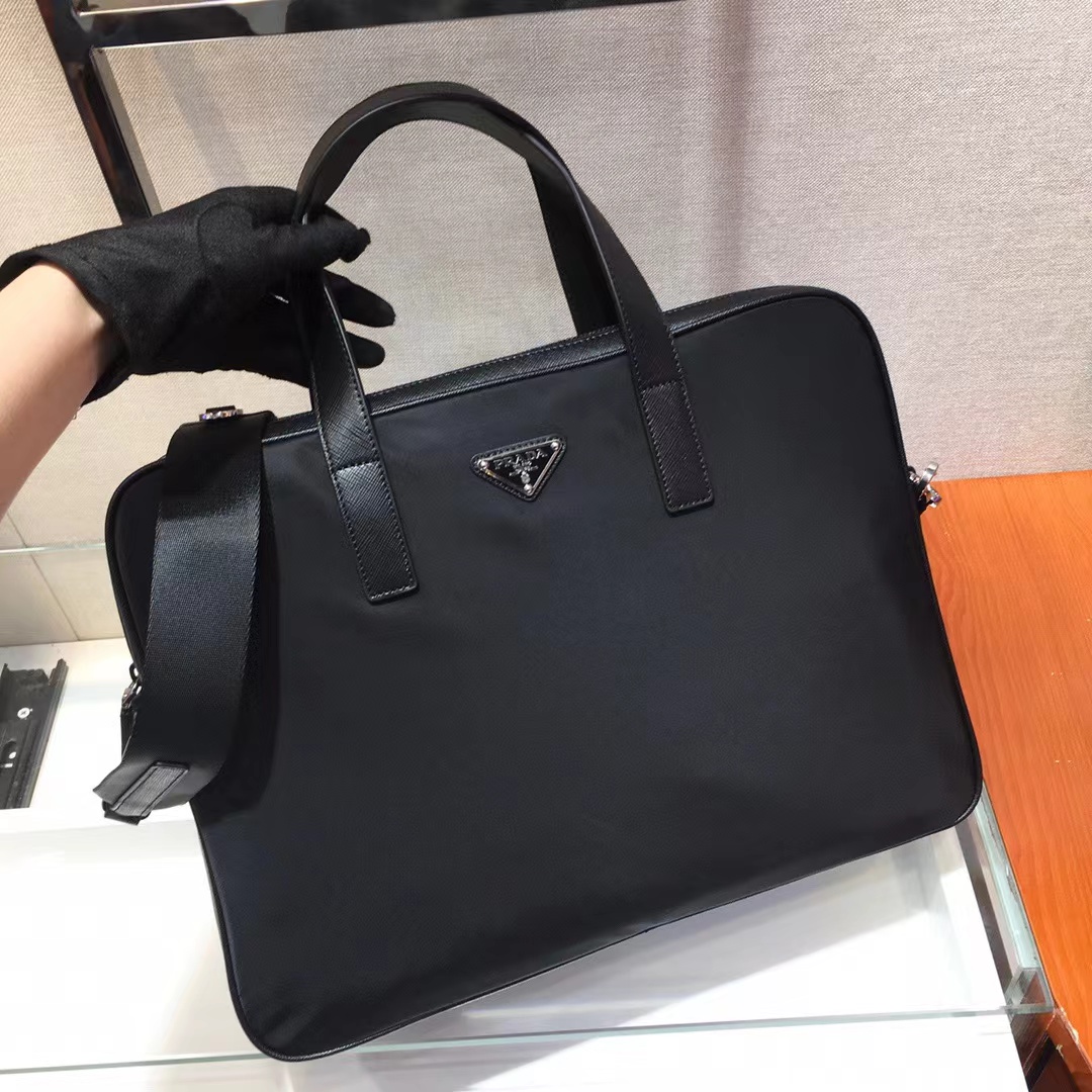 Prada プラダ バッグ