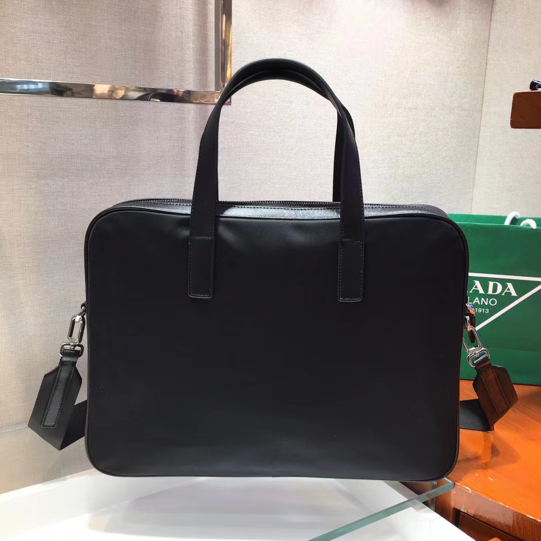 Prada プラダ バッグ