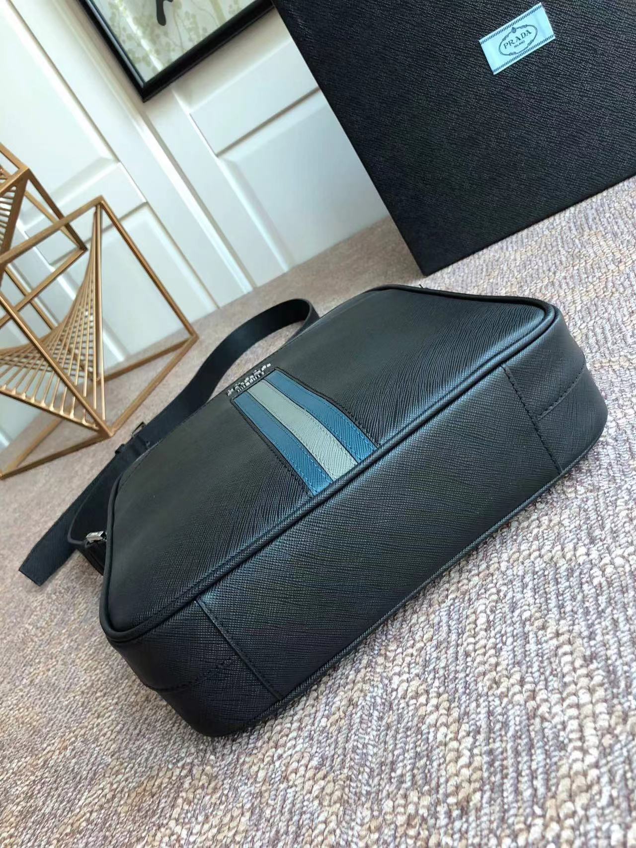 Prada プラダ バッグ