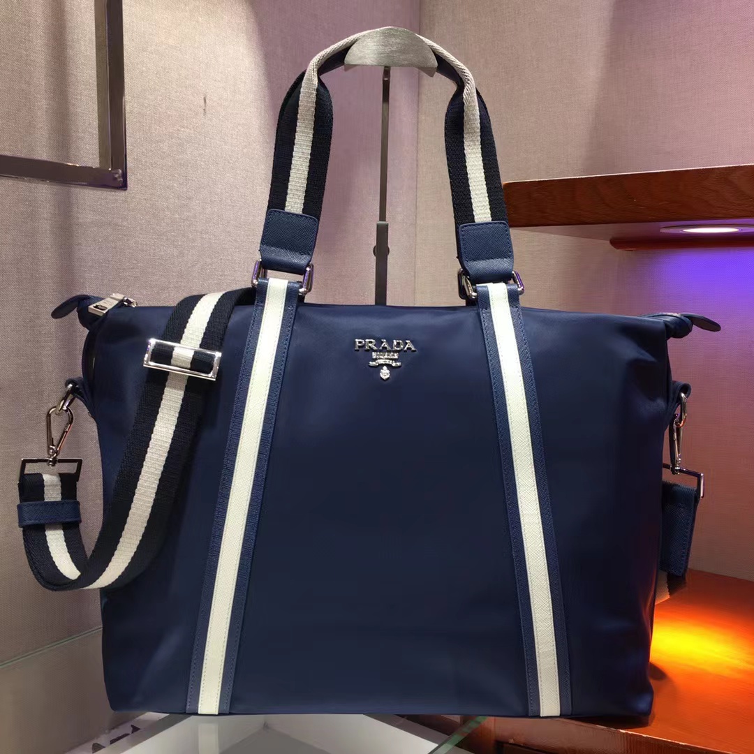 Prada プラダ バッグ