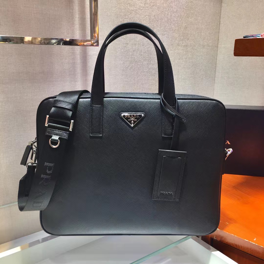 Prada プラダ バッグ