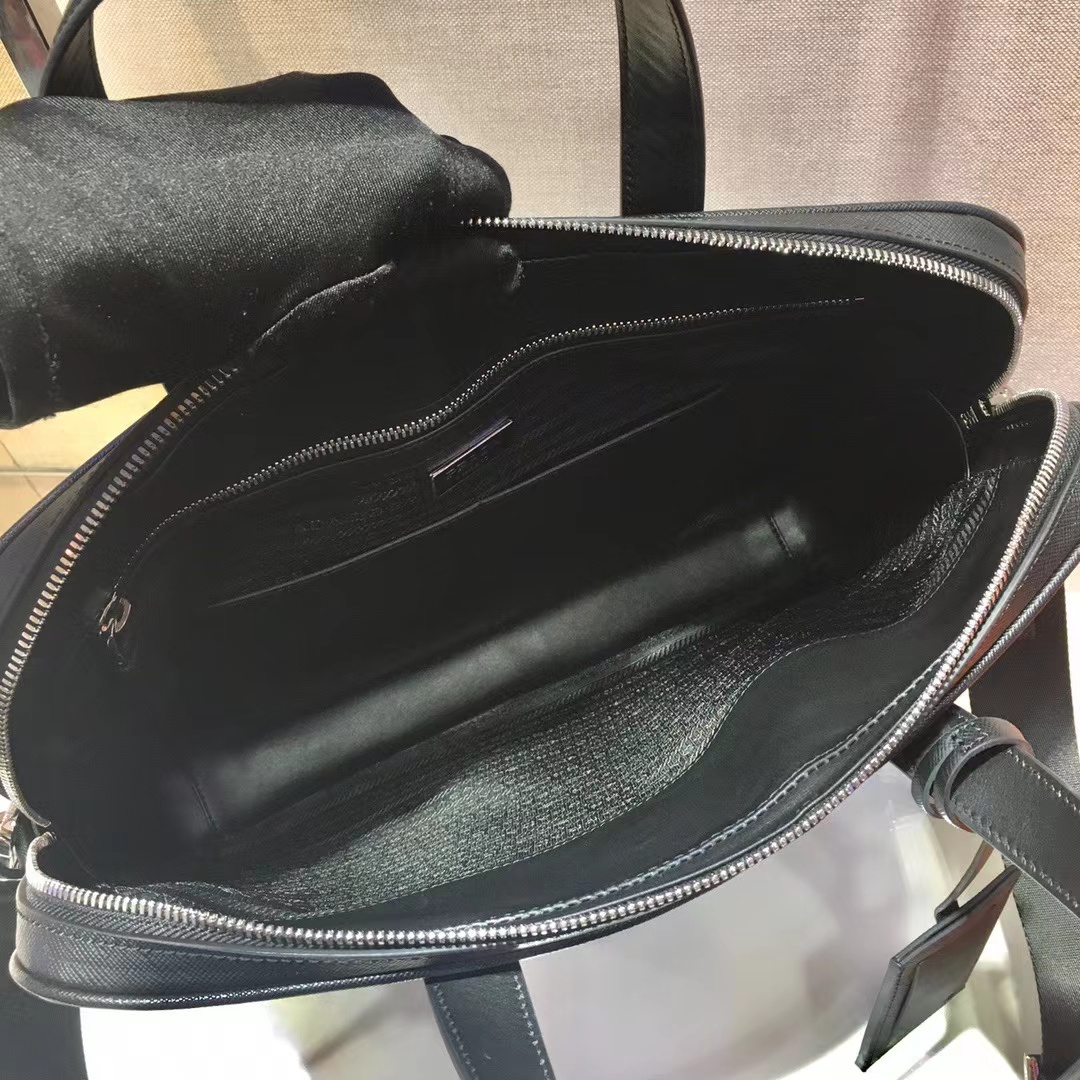 Prada プラダ バッグ