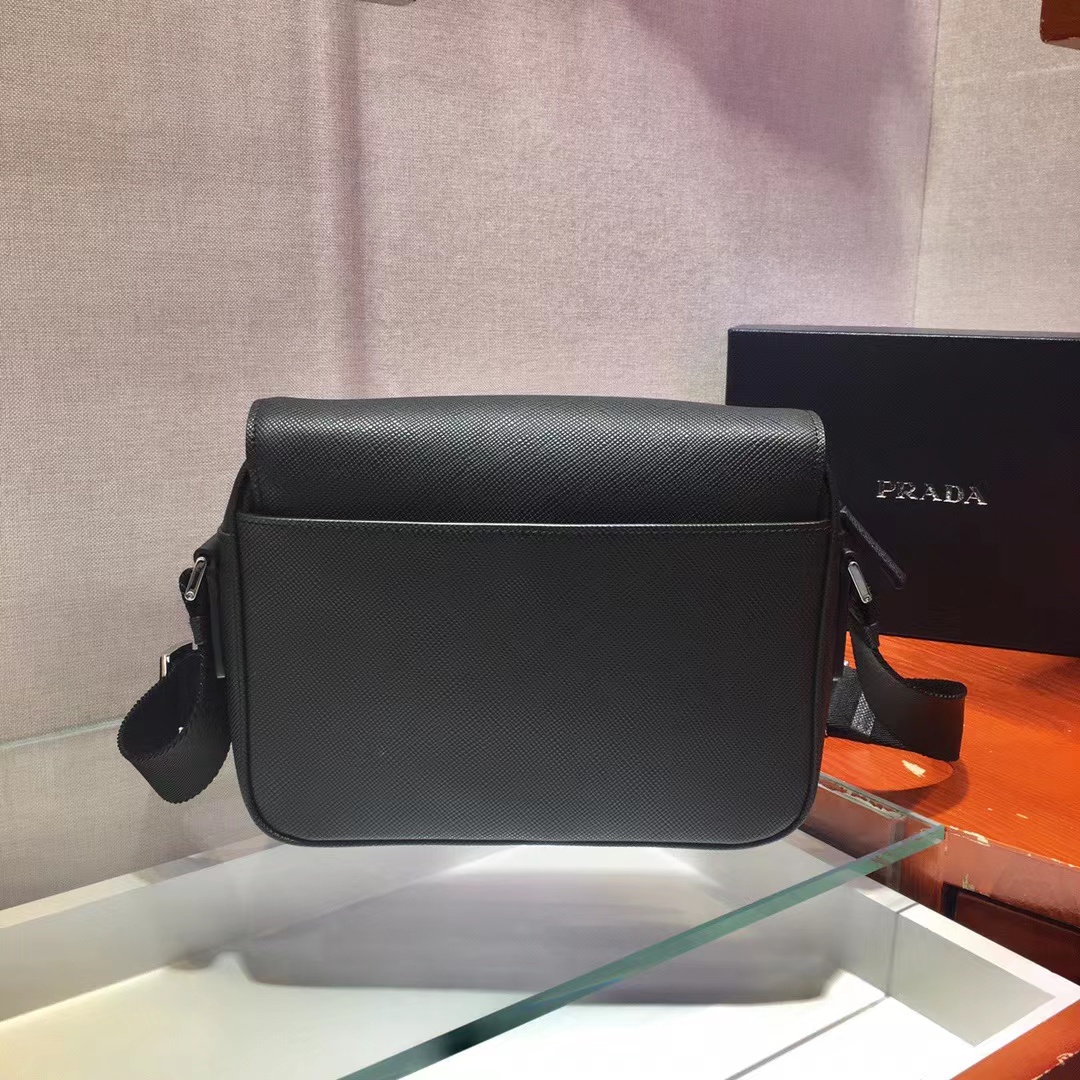 Prada プラダ バッグ