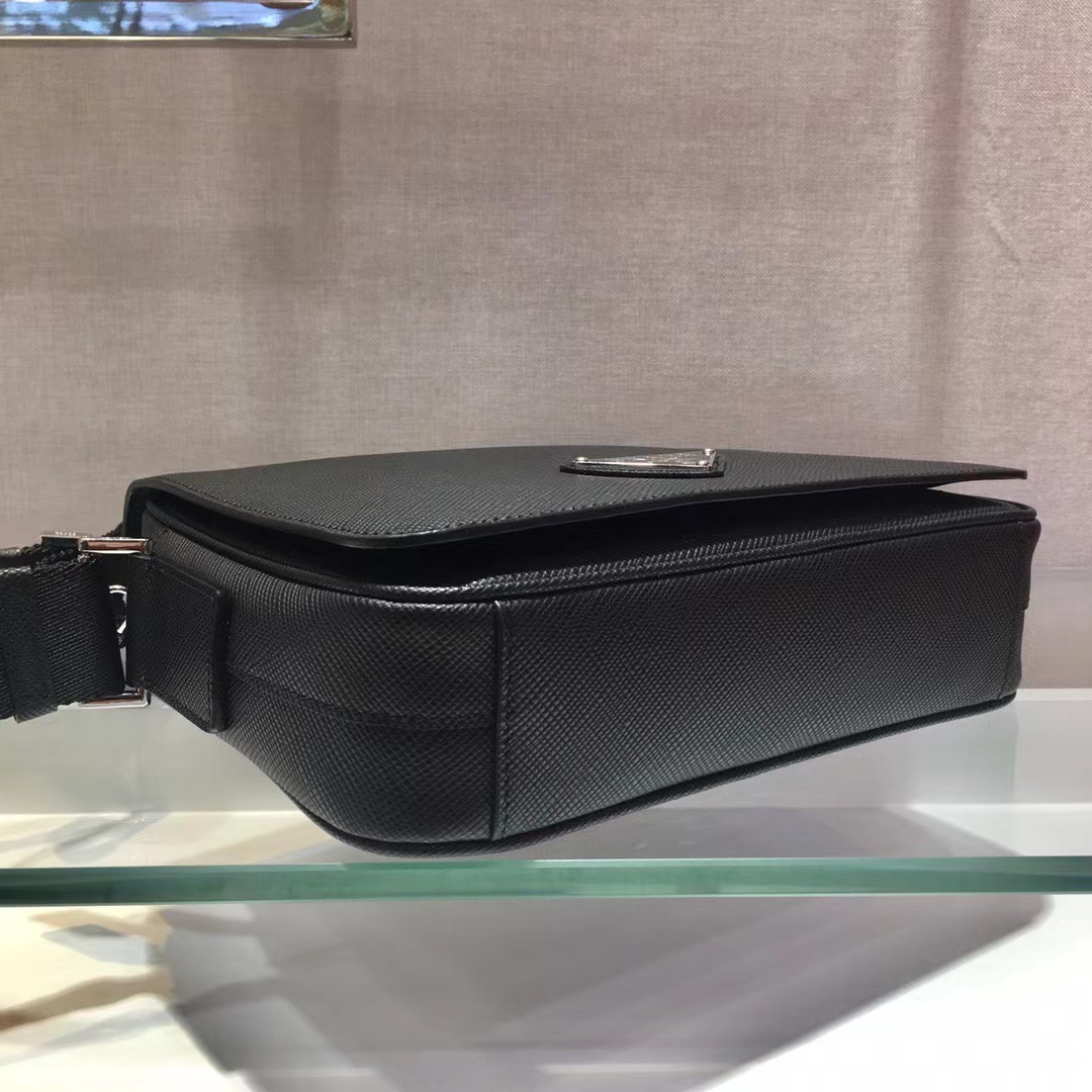 Prada プラダ バッグ