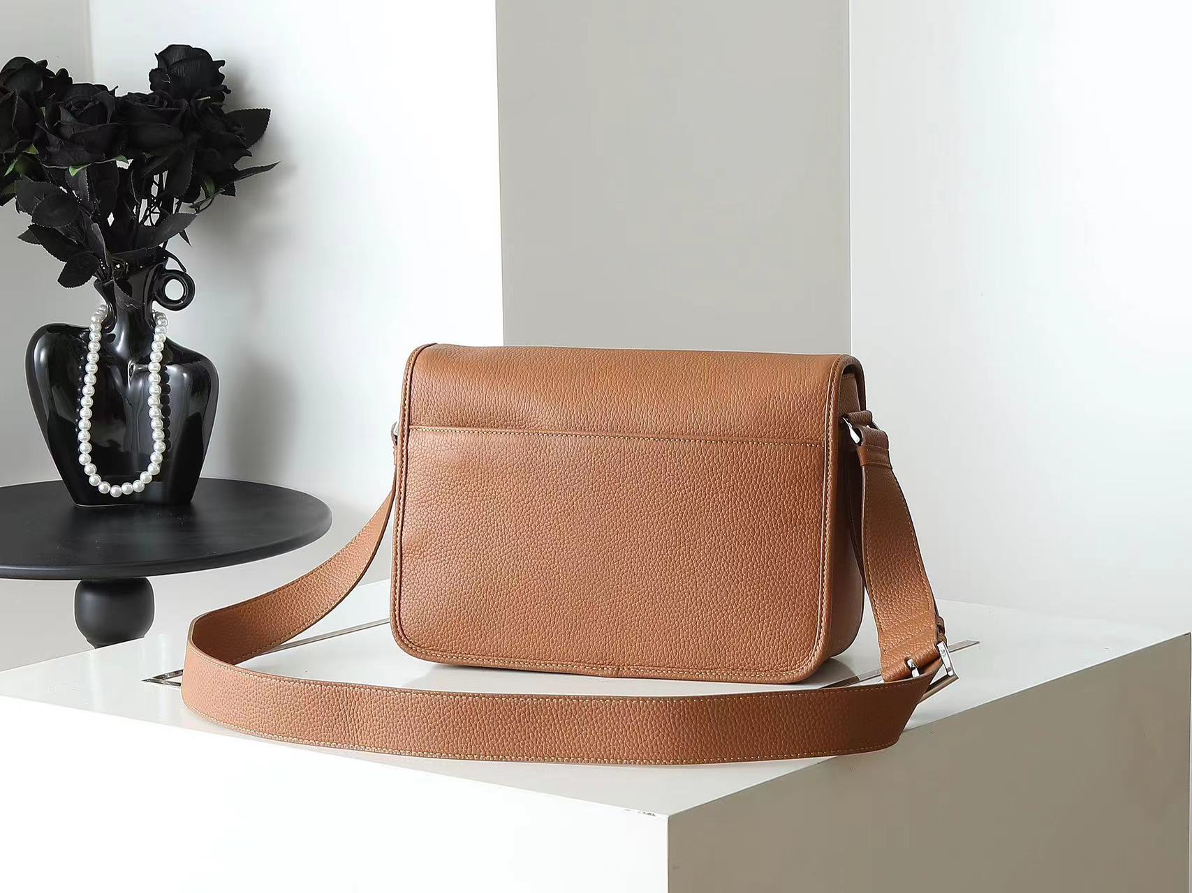 Prada プラダ バッグ