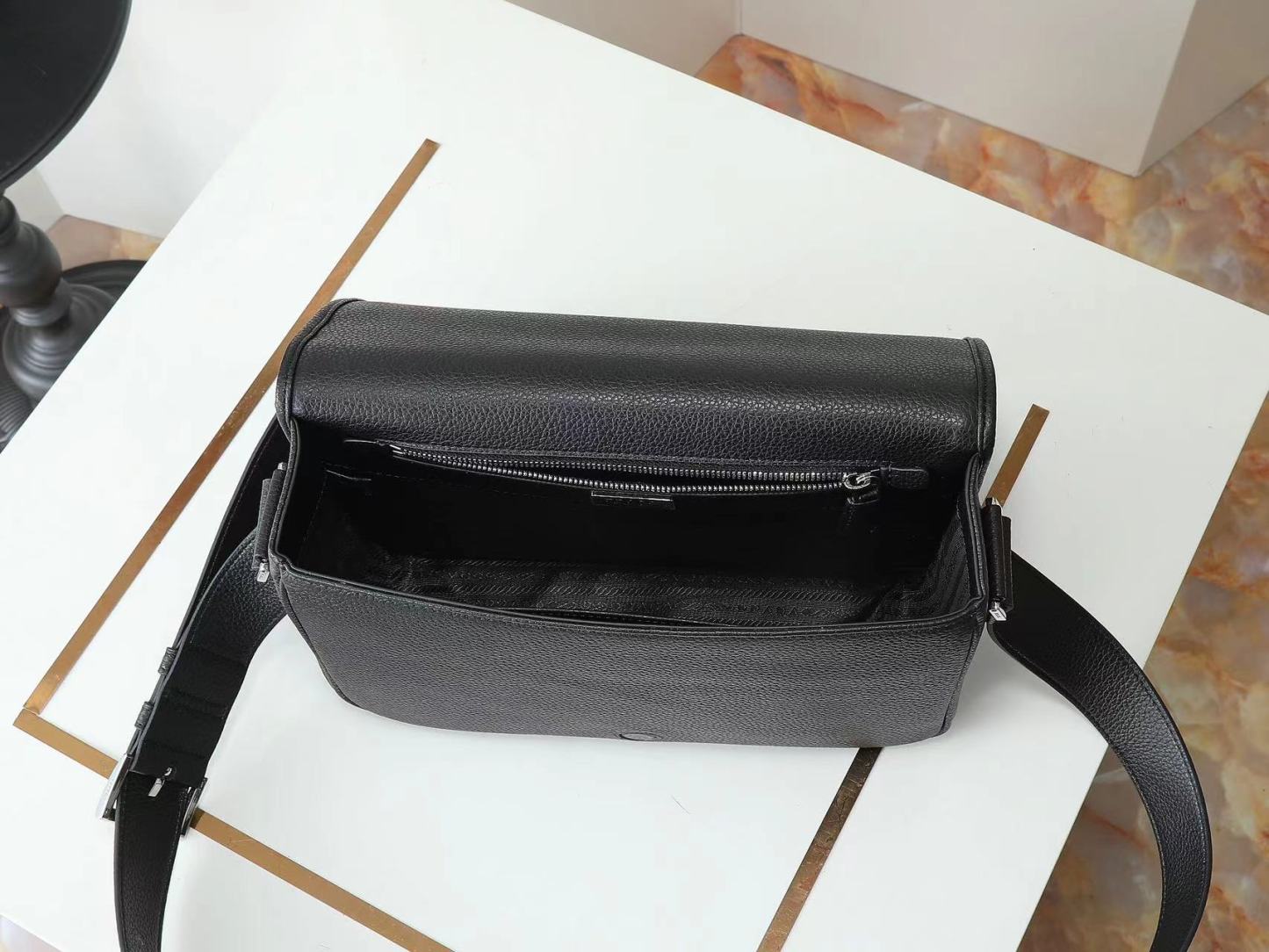 Prada プラダ バッグ