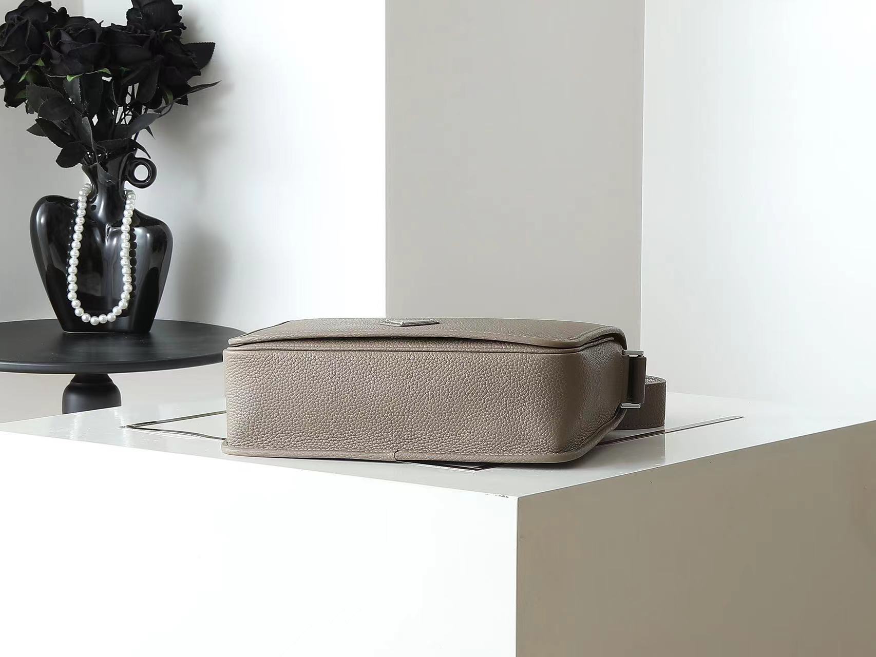 Prada プラダ バッグ