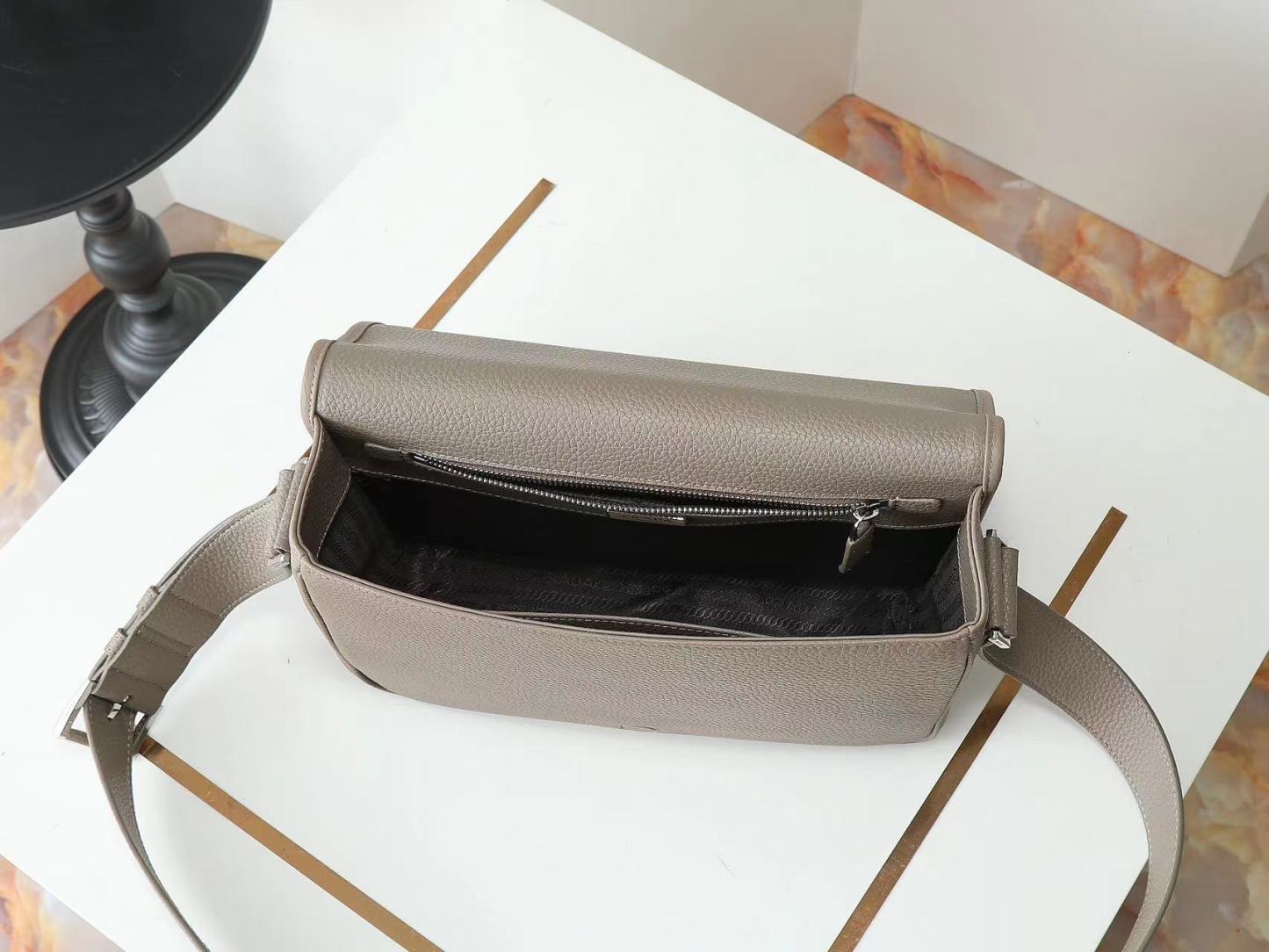 Prada プラダ バッグ