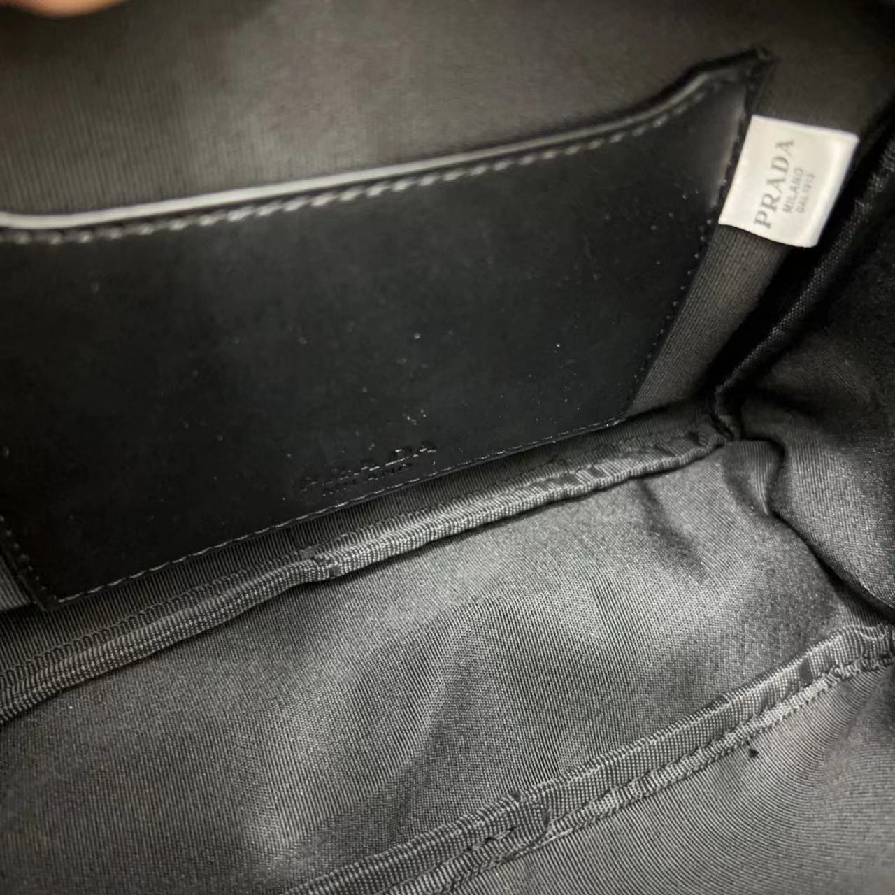 Prada プラダ バッグ