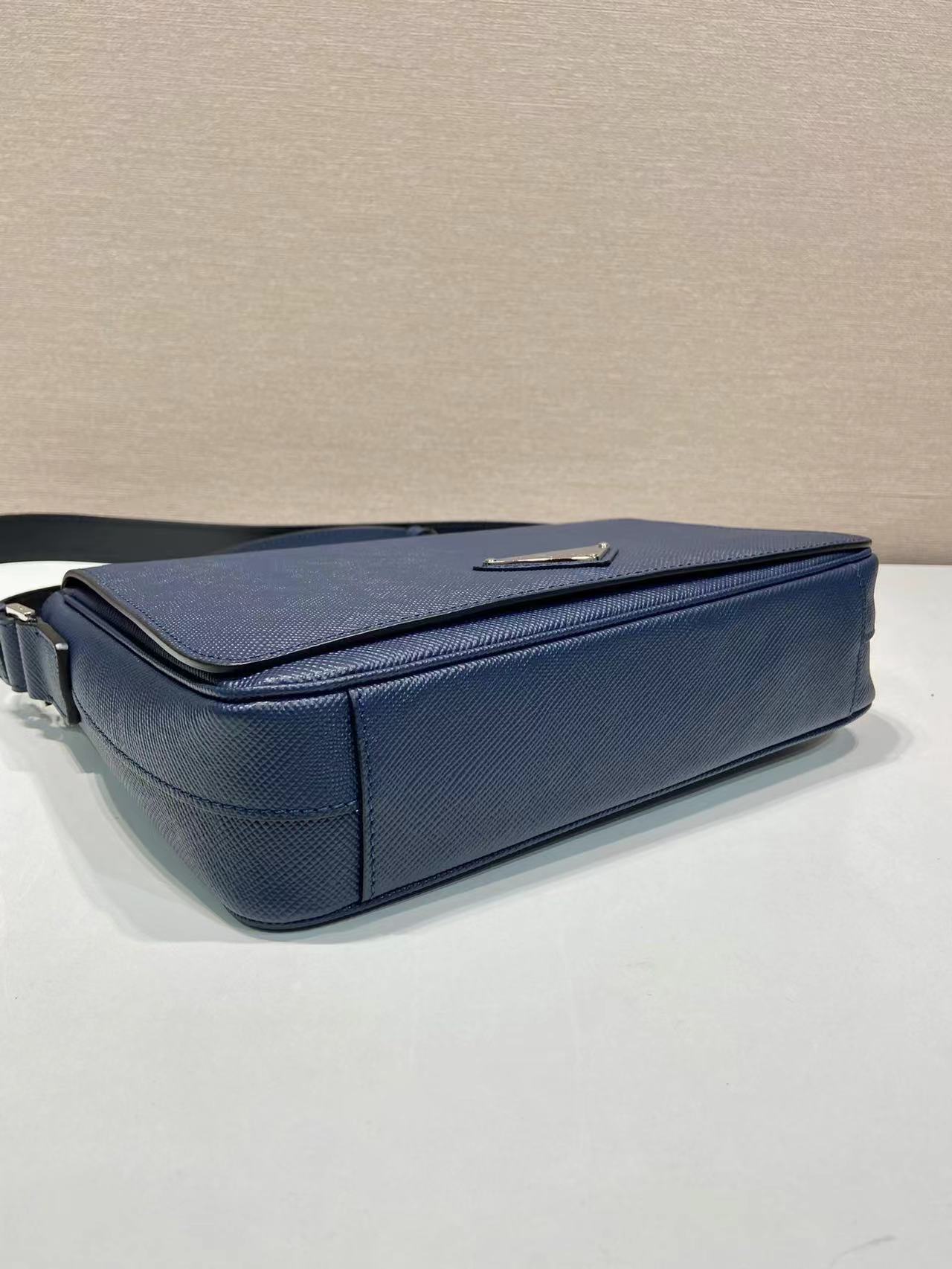 Prada プラダ バッグ