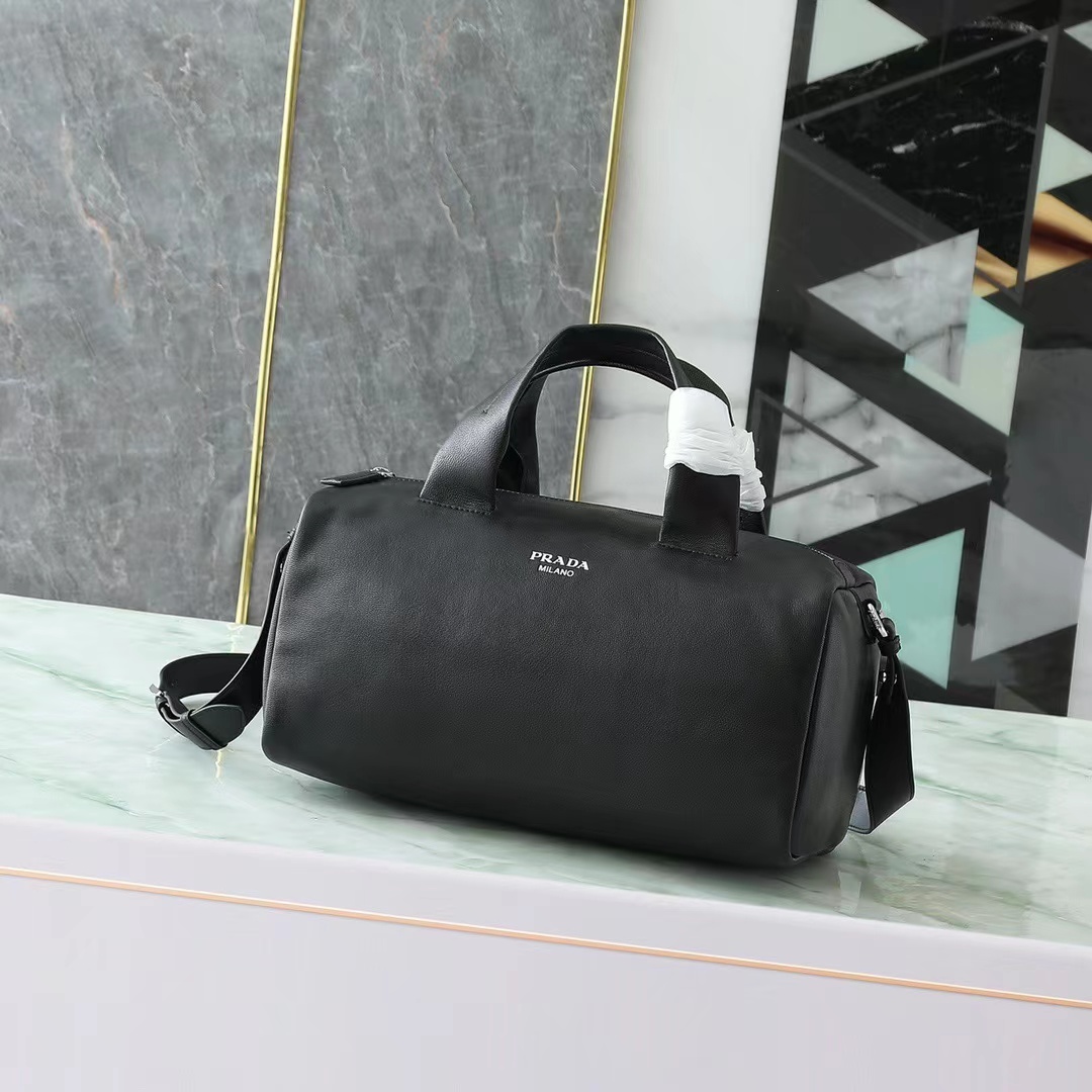 Prada プラダ バッグ