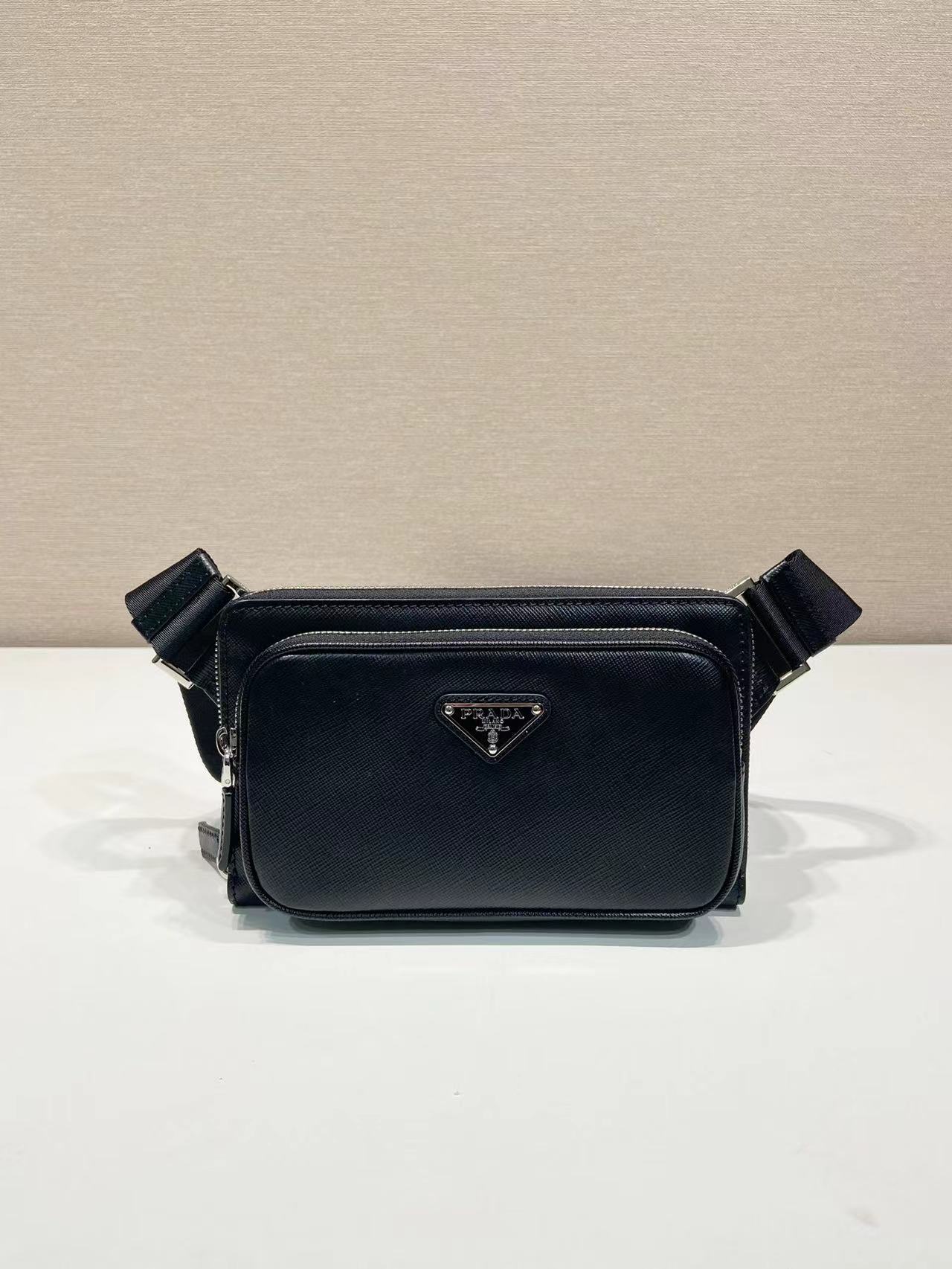 Prada プラダ バッグ