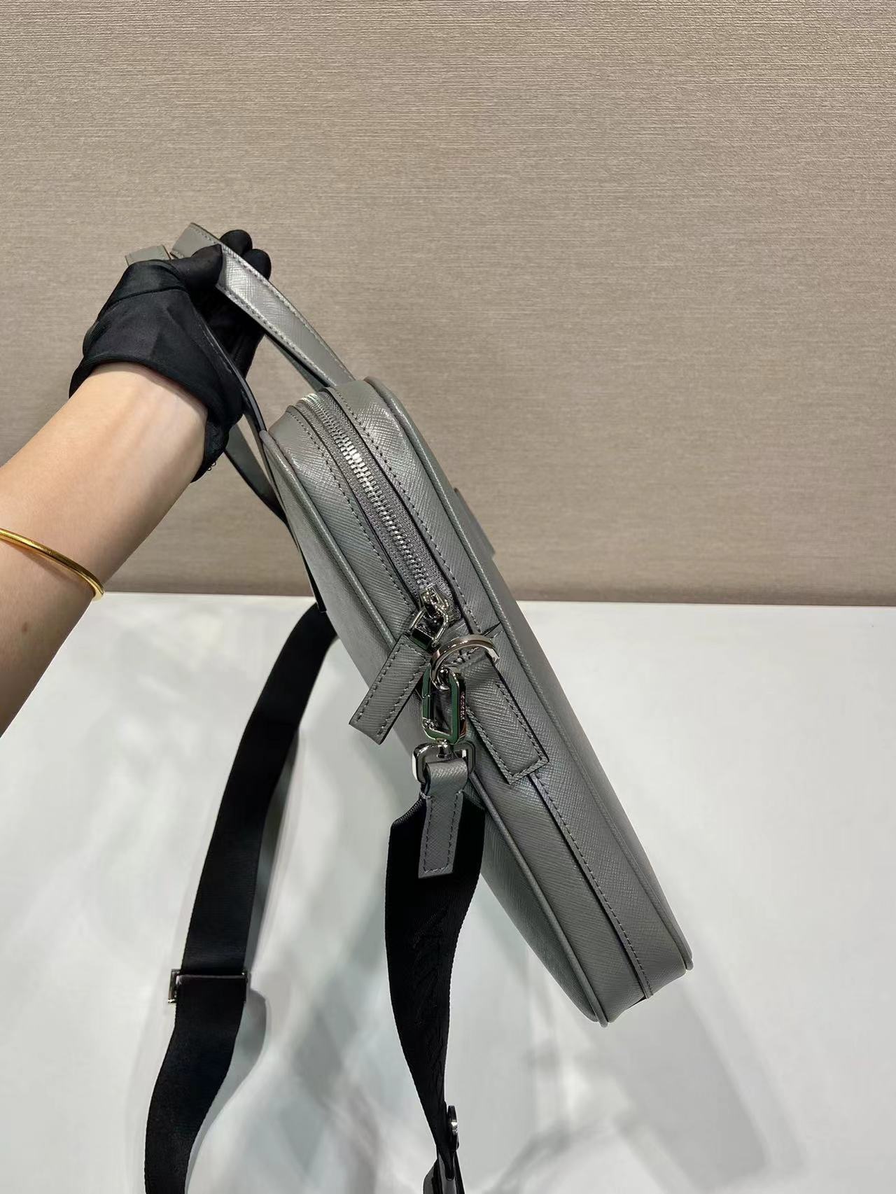 Prada プラダ バッグ