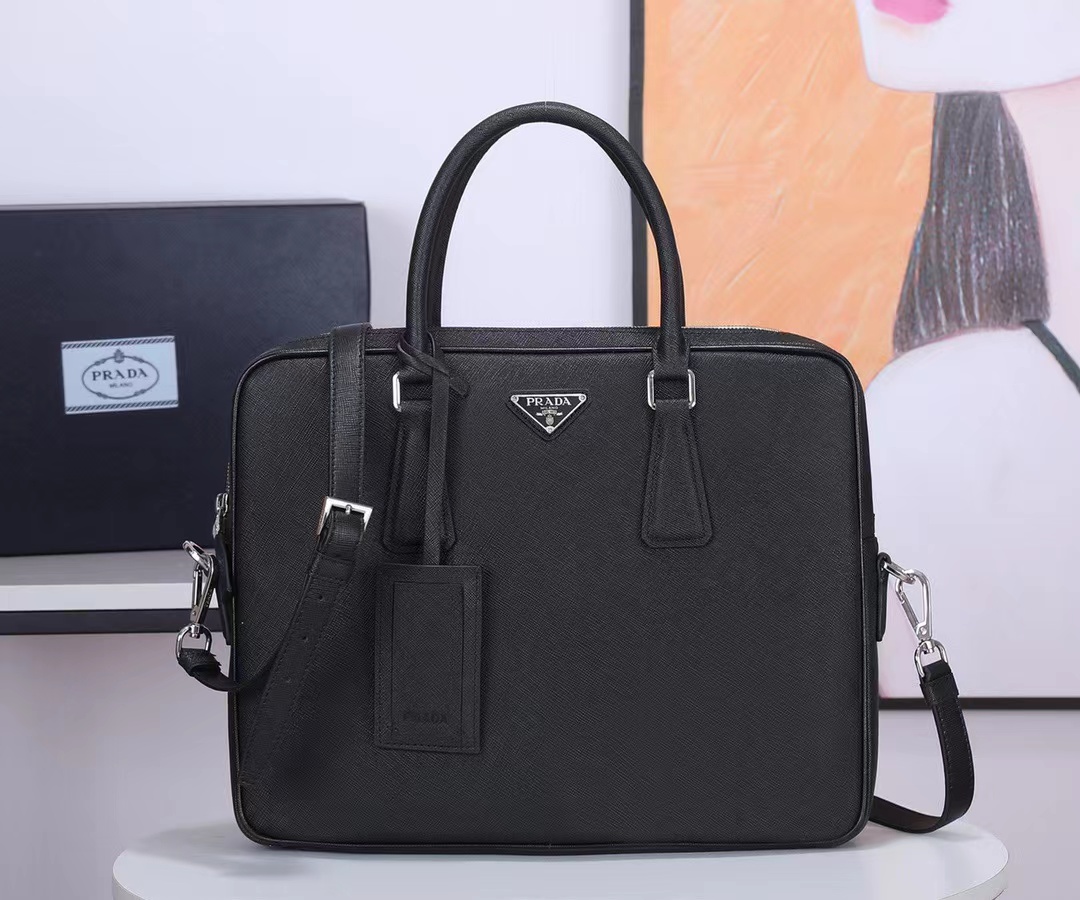 Prada プラダ バッグ