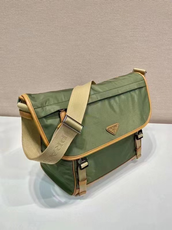 Prada プラダ バッグ