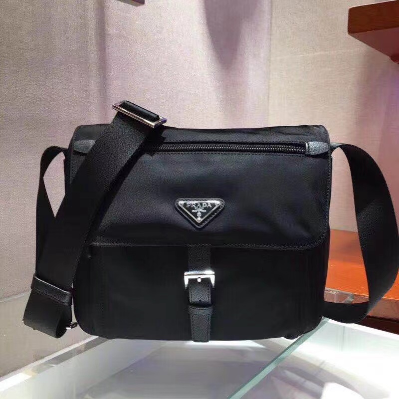 Prada プラダ バッグ