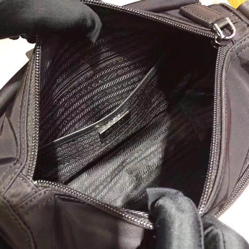Prada プラダ バッグ
